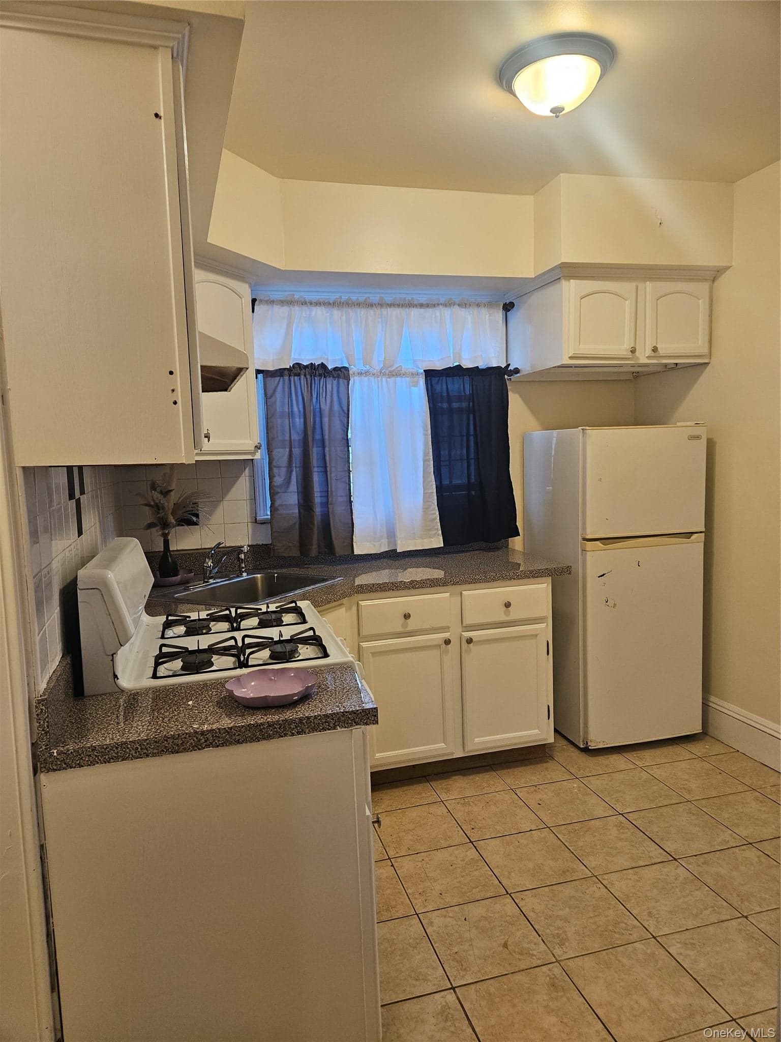 145-08 Arlington Terrace thumbnail 13
