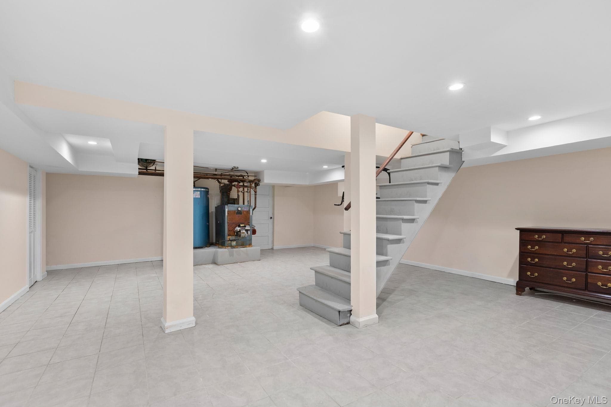 24 Wesley Avenue thumbnail 23