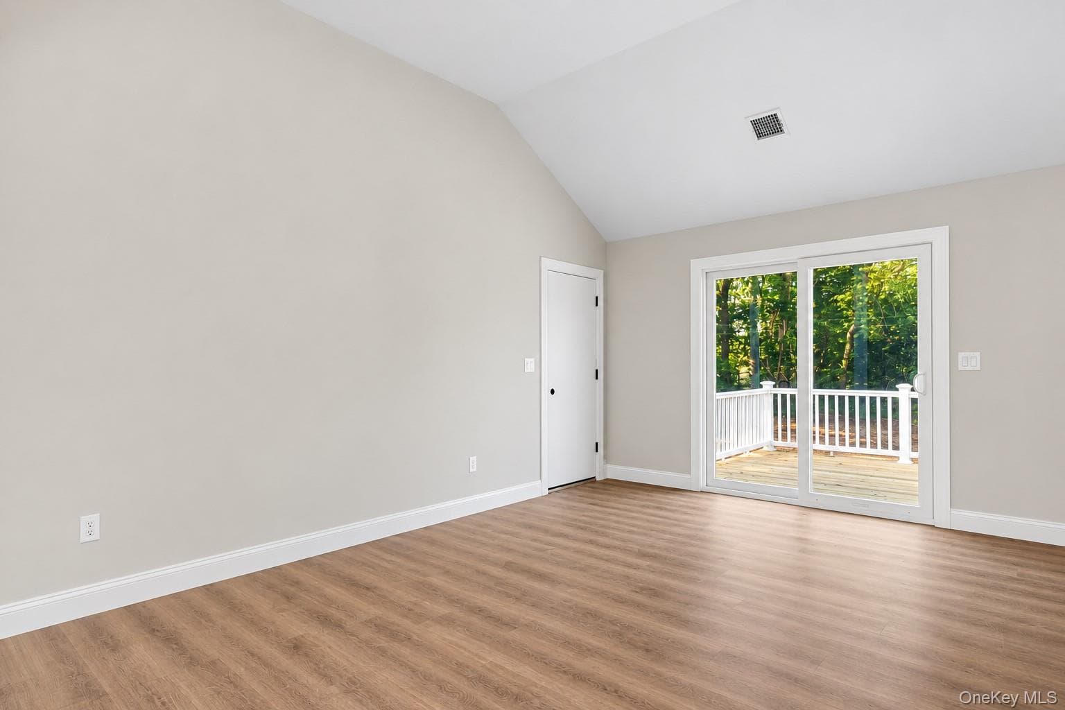 129 Cedar Lane thumbnail 5