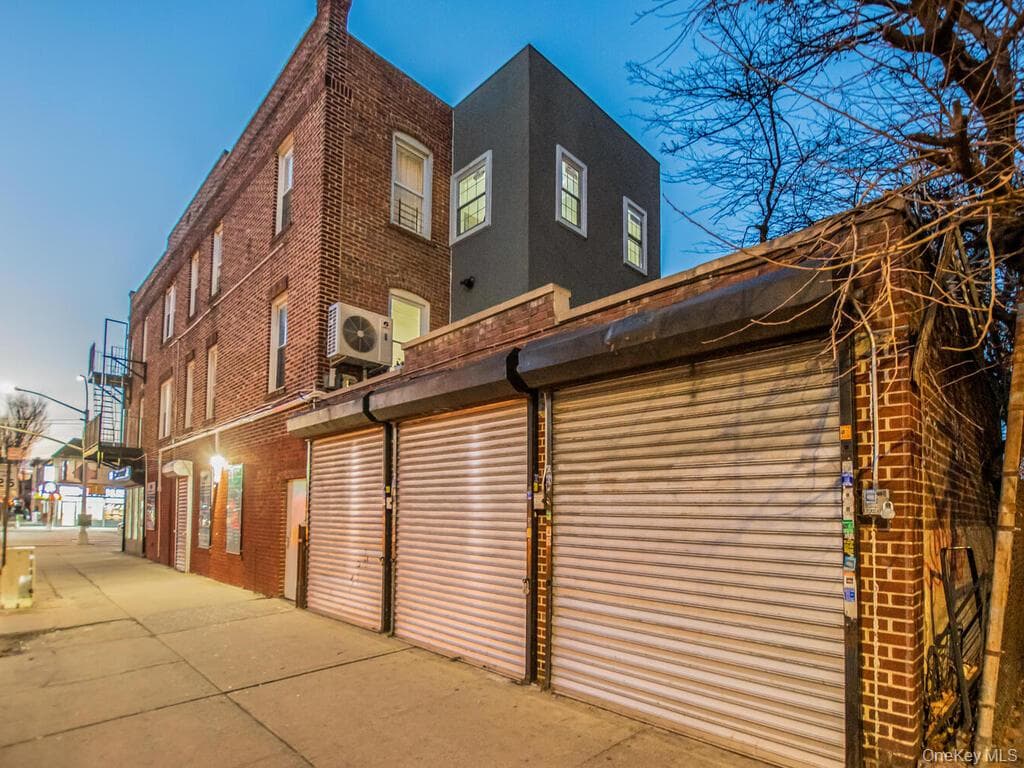 1406 White Plains Road thumbnail 8
