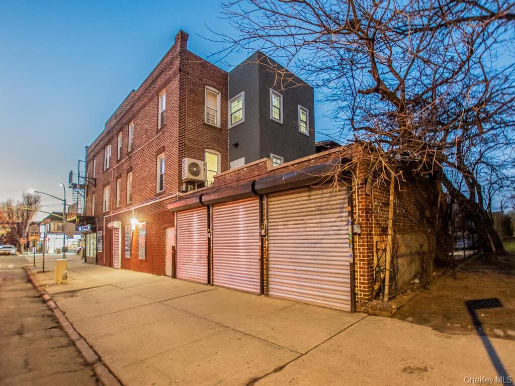 1406 White Plains Road thumbnail 9