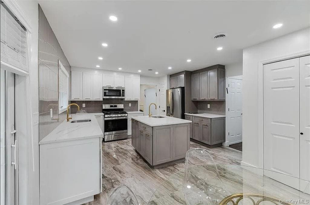 169 S Pascack Road thumbnail 12