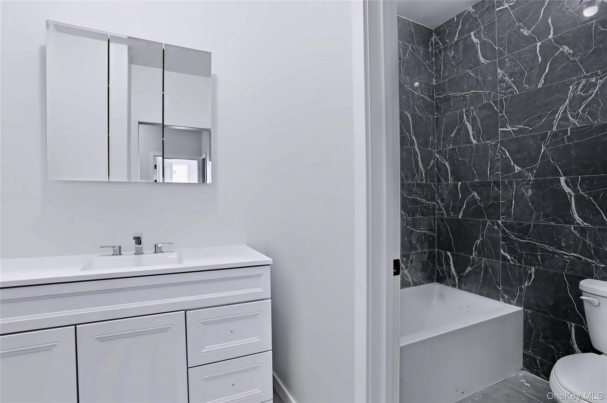 16 Phyllis Terrace Unit: 302 thumbnail 13