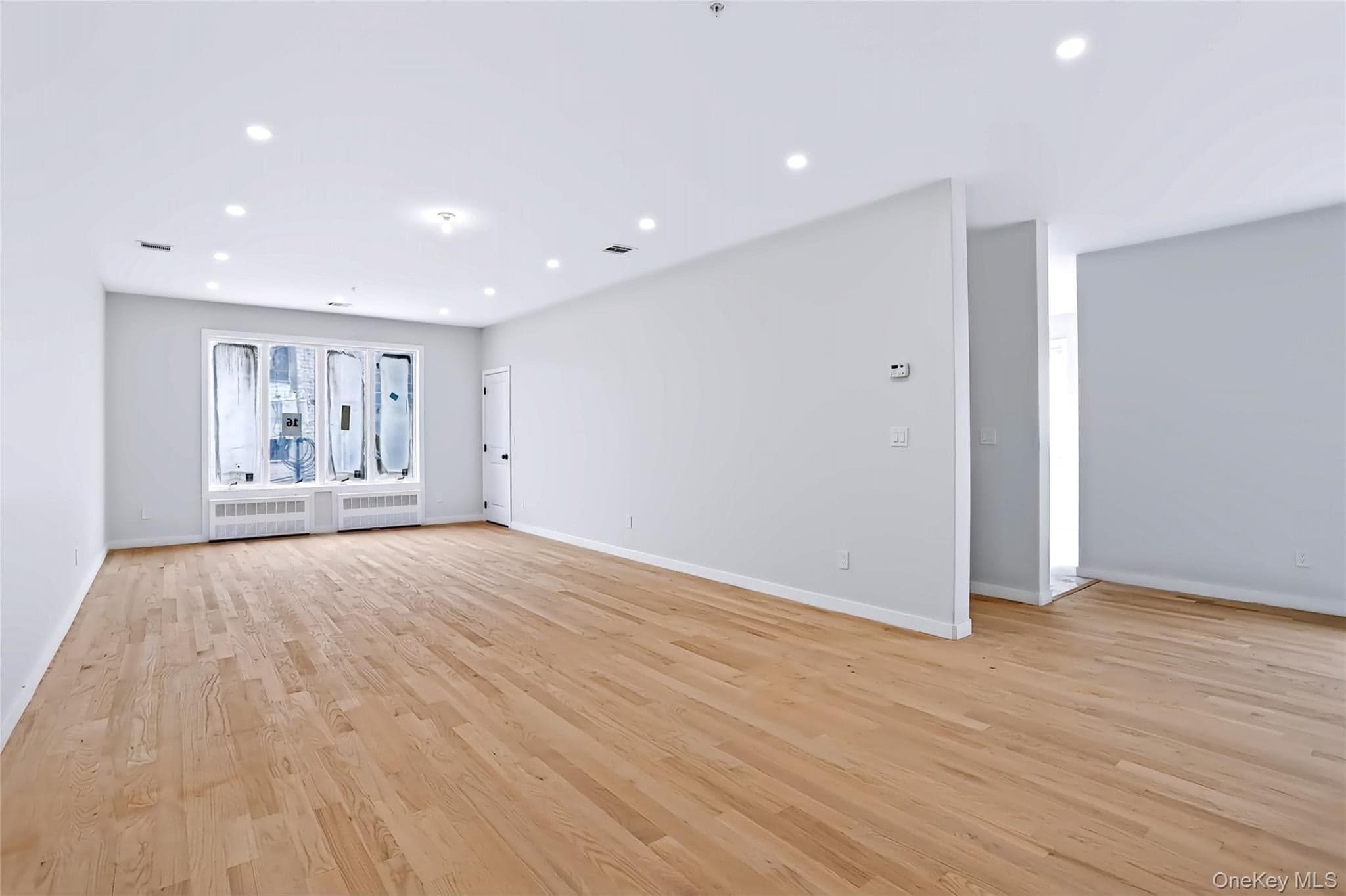 16 Phyllis Terrace Unit: 302 thumbnail 3