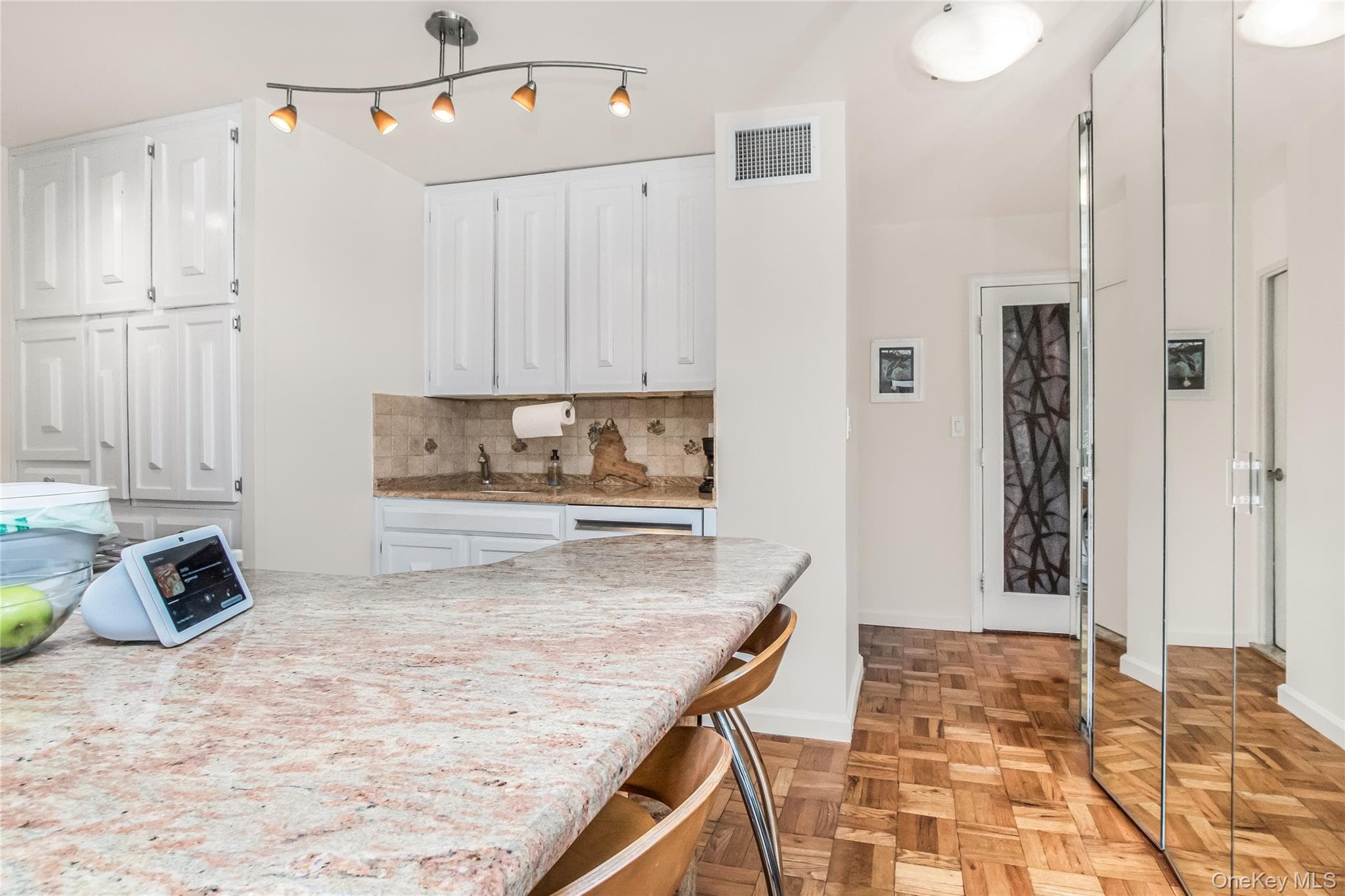 2500 Johnson Avenue Unit: 5F thumbnail 8