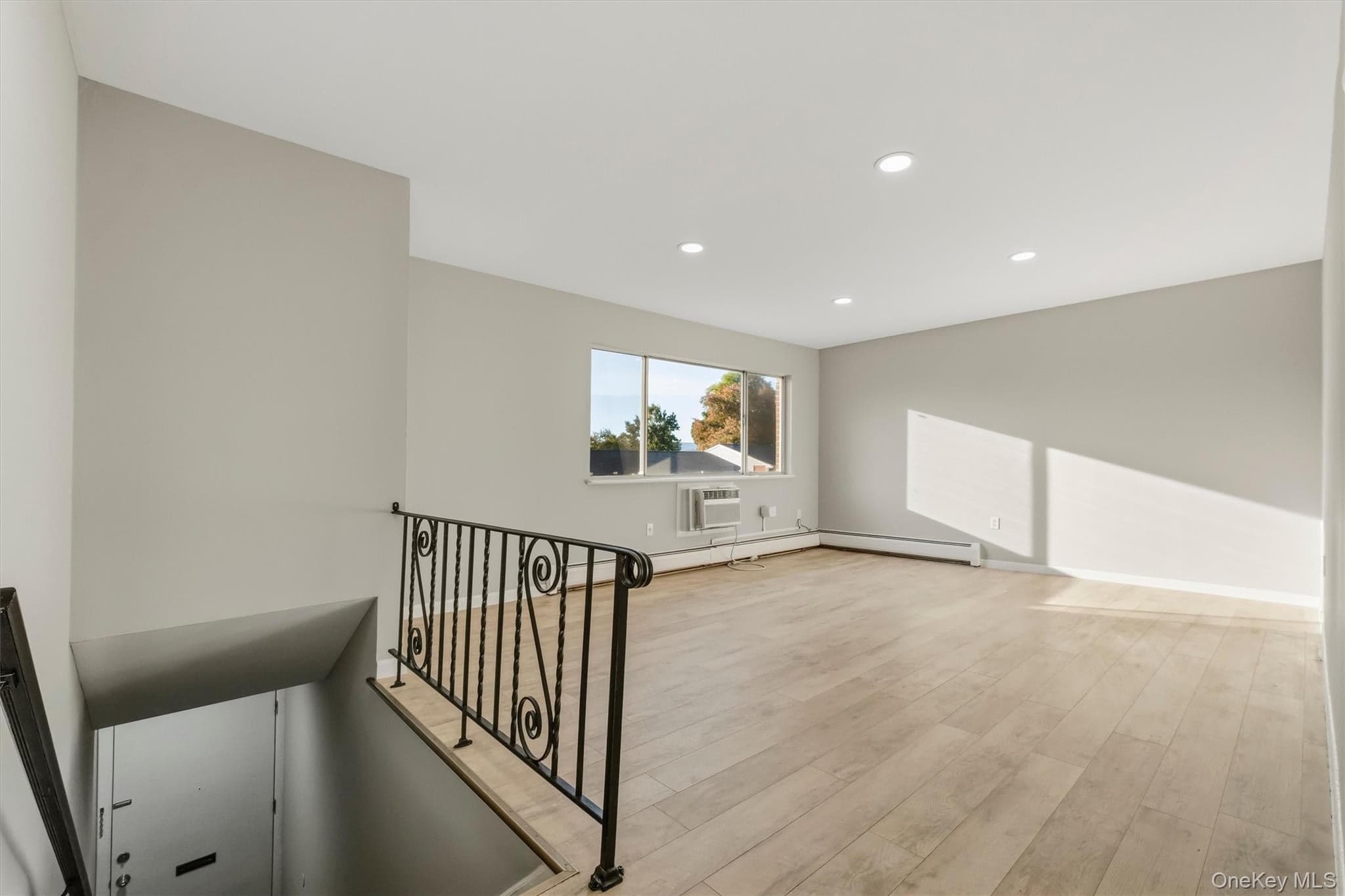 2740 South Road Unit: H6 thumbnail 6