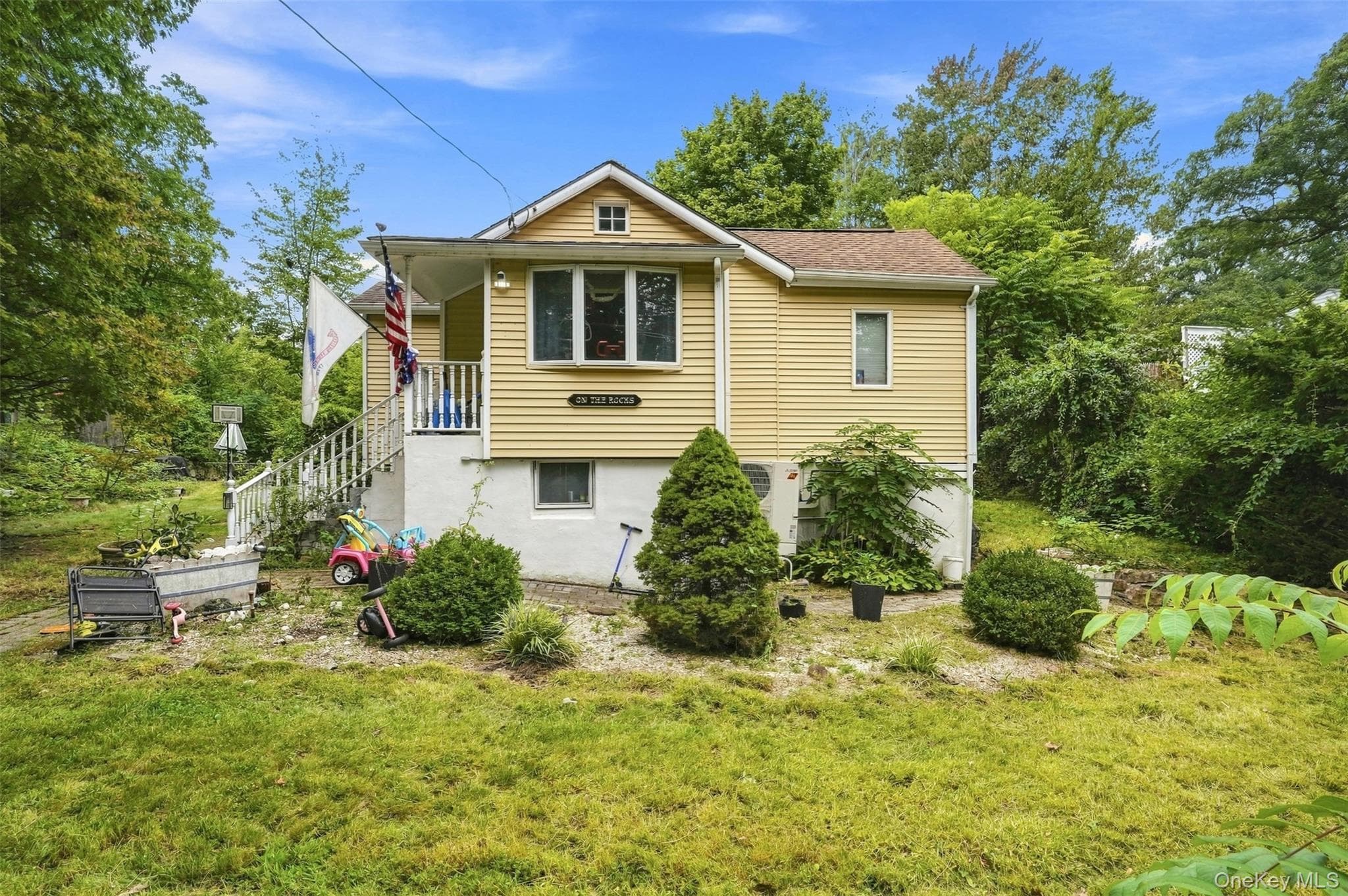 169 Walnut Road photo 1