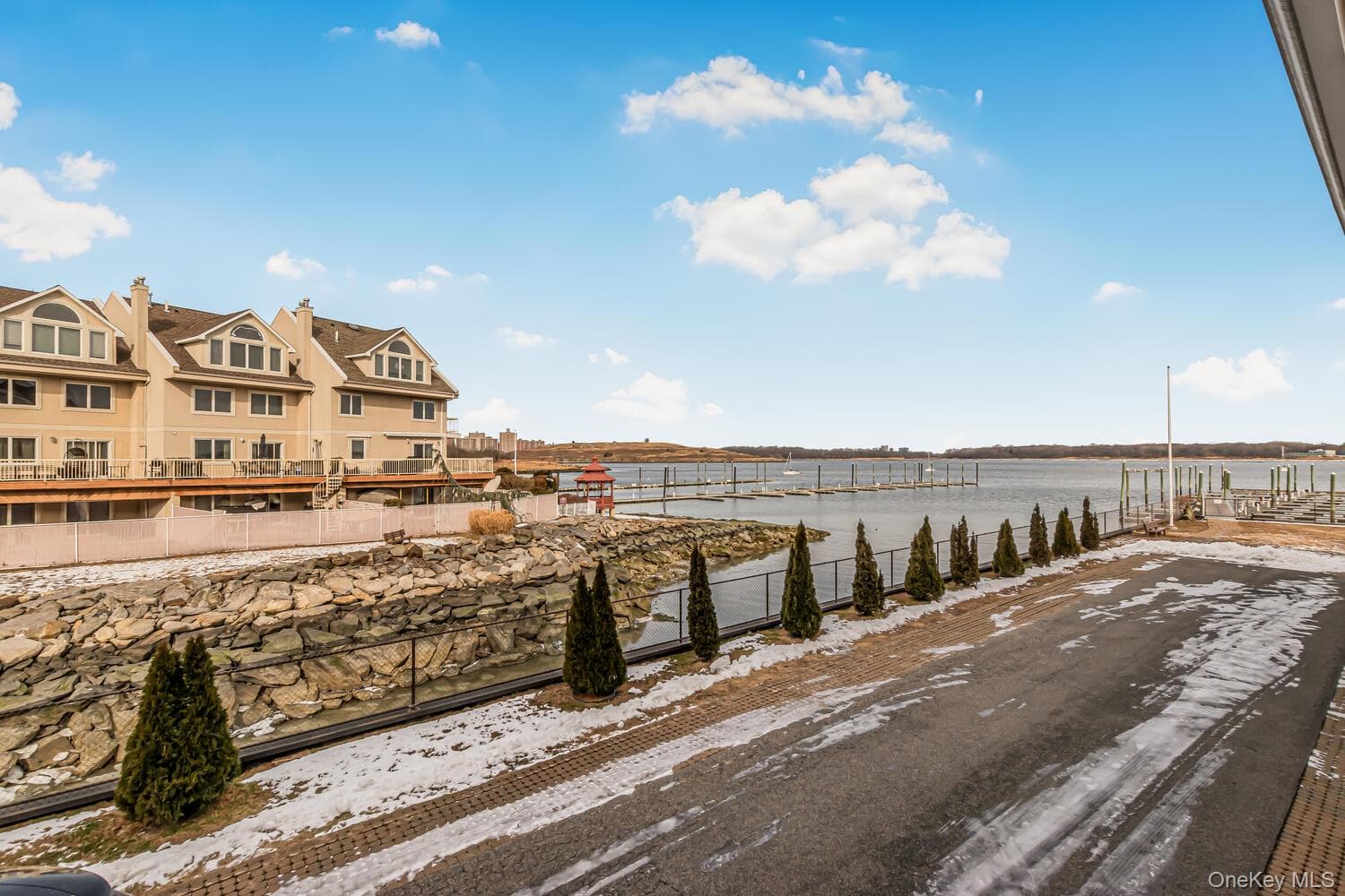 1490 Outlook Avenue Unit: 1D thumbnail 13