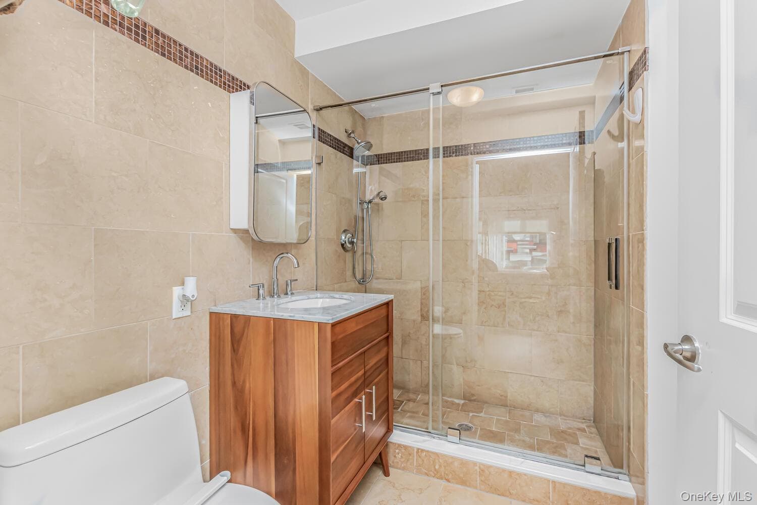 1490 Outlook Avenue Unit: 1D thumbnail 6