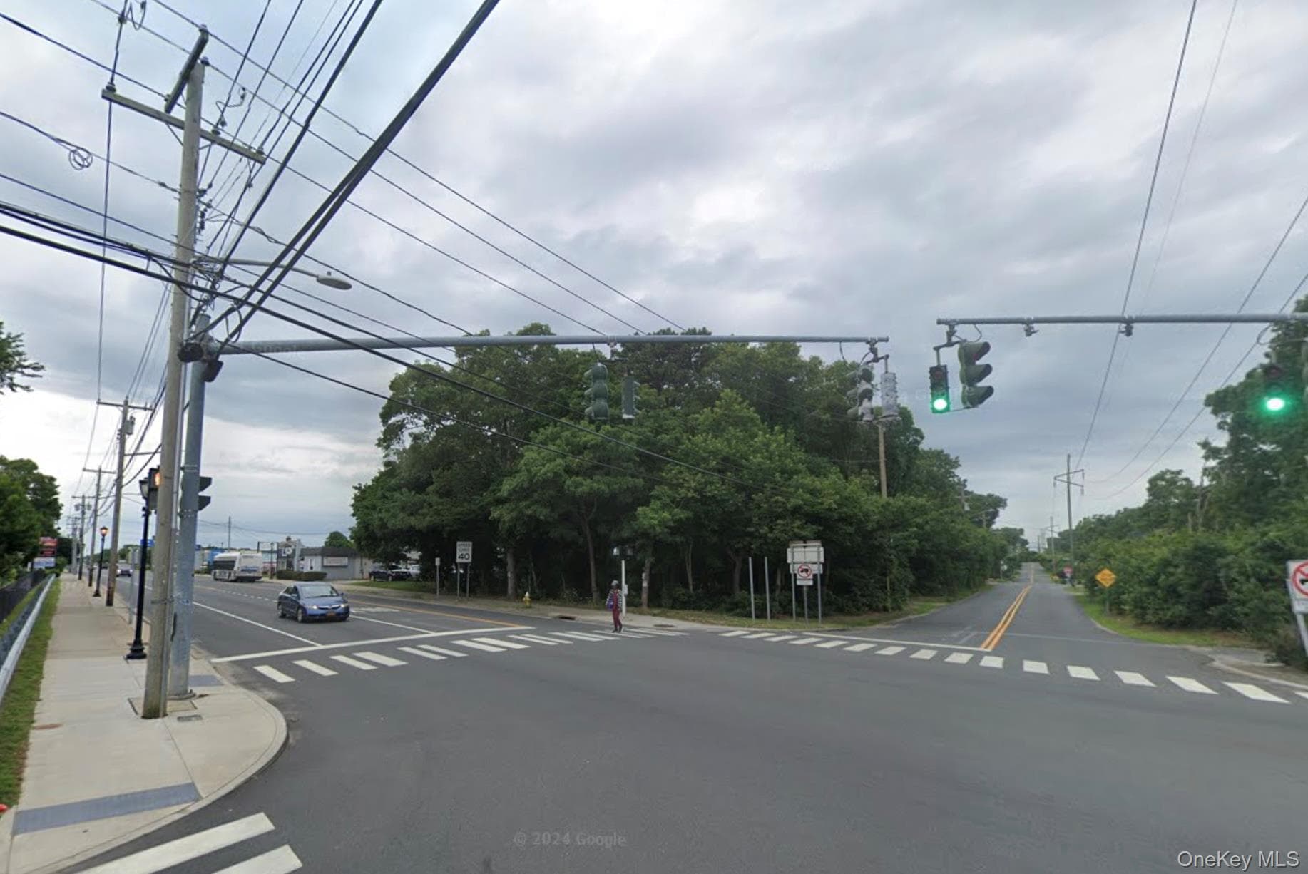S/W CORNER ROUTE 112 Route 112 & Jamaica Ave thumbnail 2