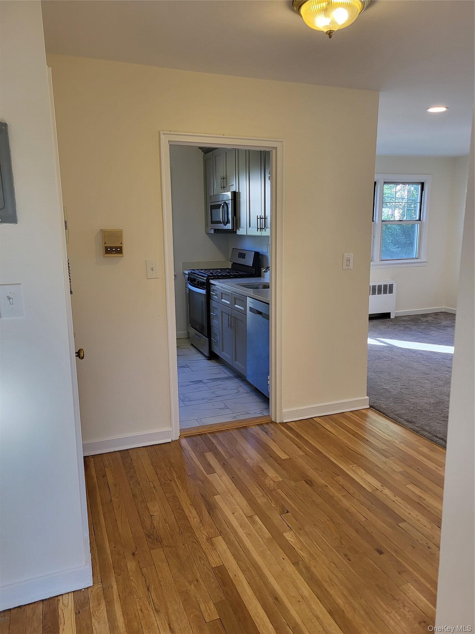 103 Columbus AVE Unit: 2B thumbnail 6