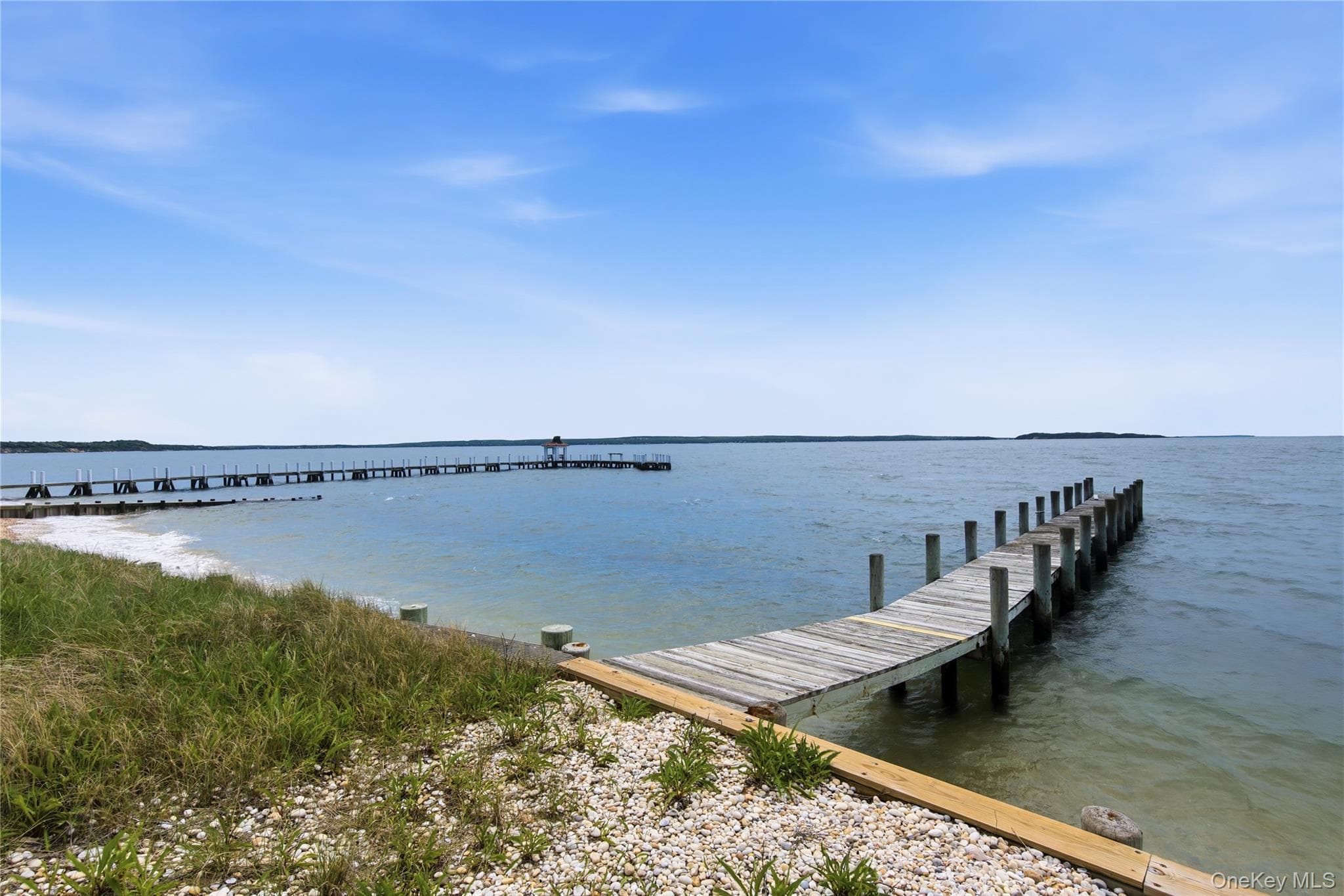 90 Peconic Avenue thumbnail 34