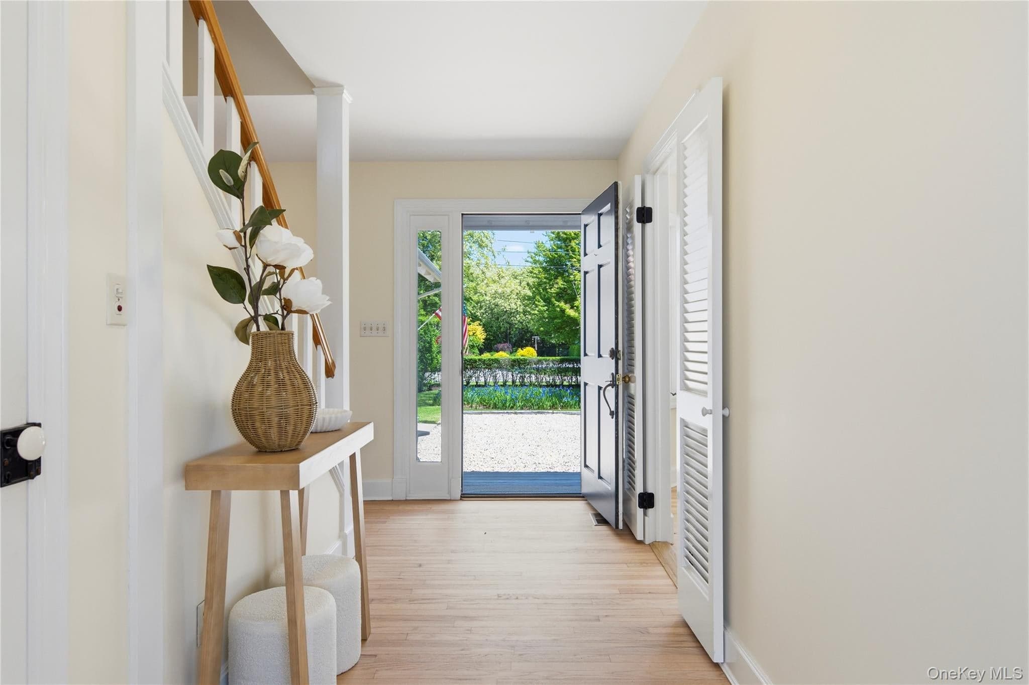 90 Peconic Avenue thumbnail 7