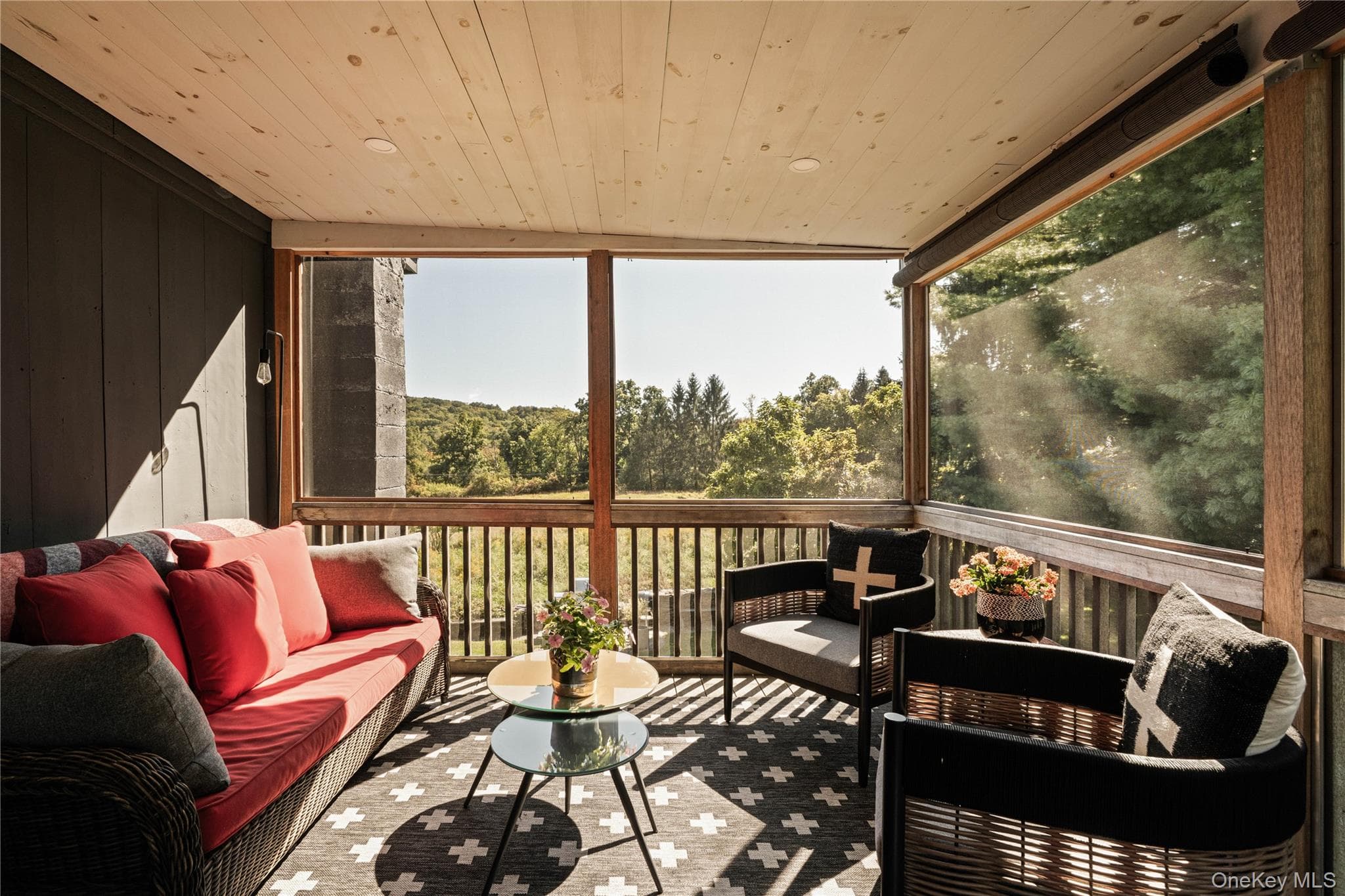 823 N Quaker Hill Road thumbnail 18