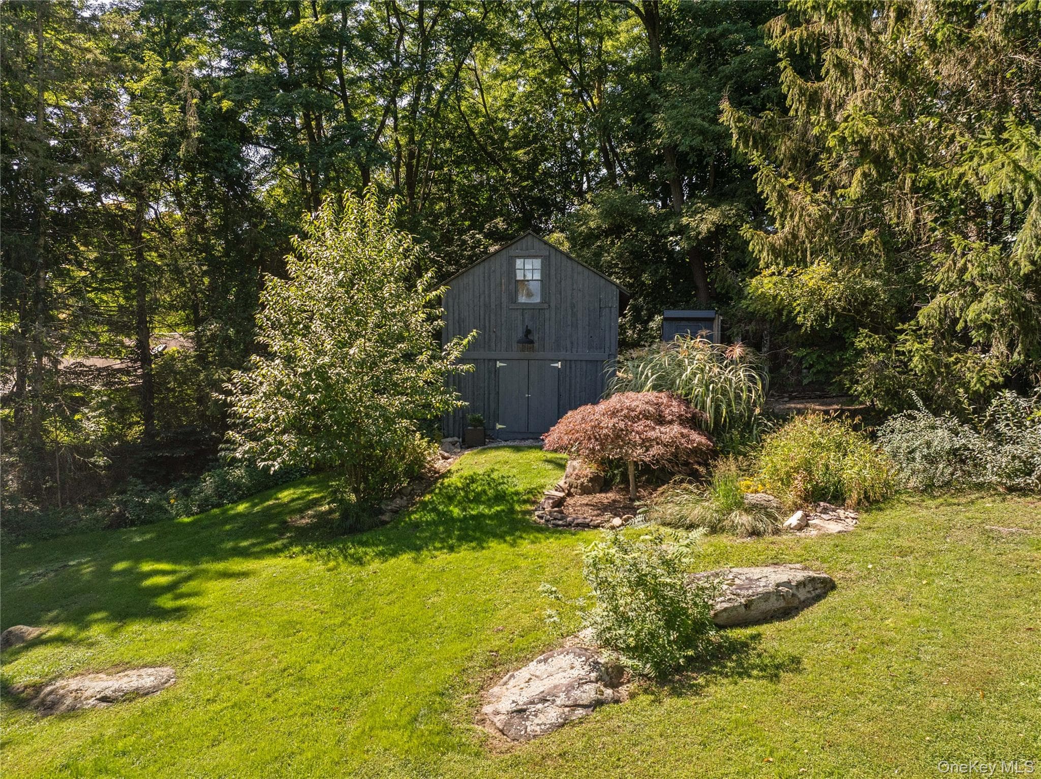 823 N Quaker Hill Road thumbnail 5