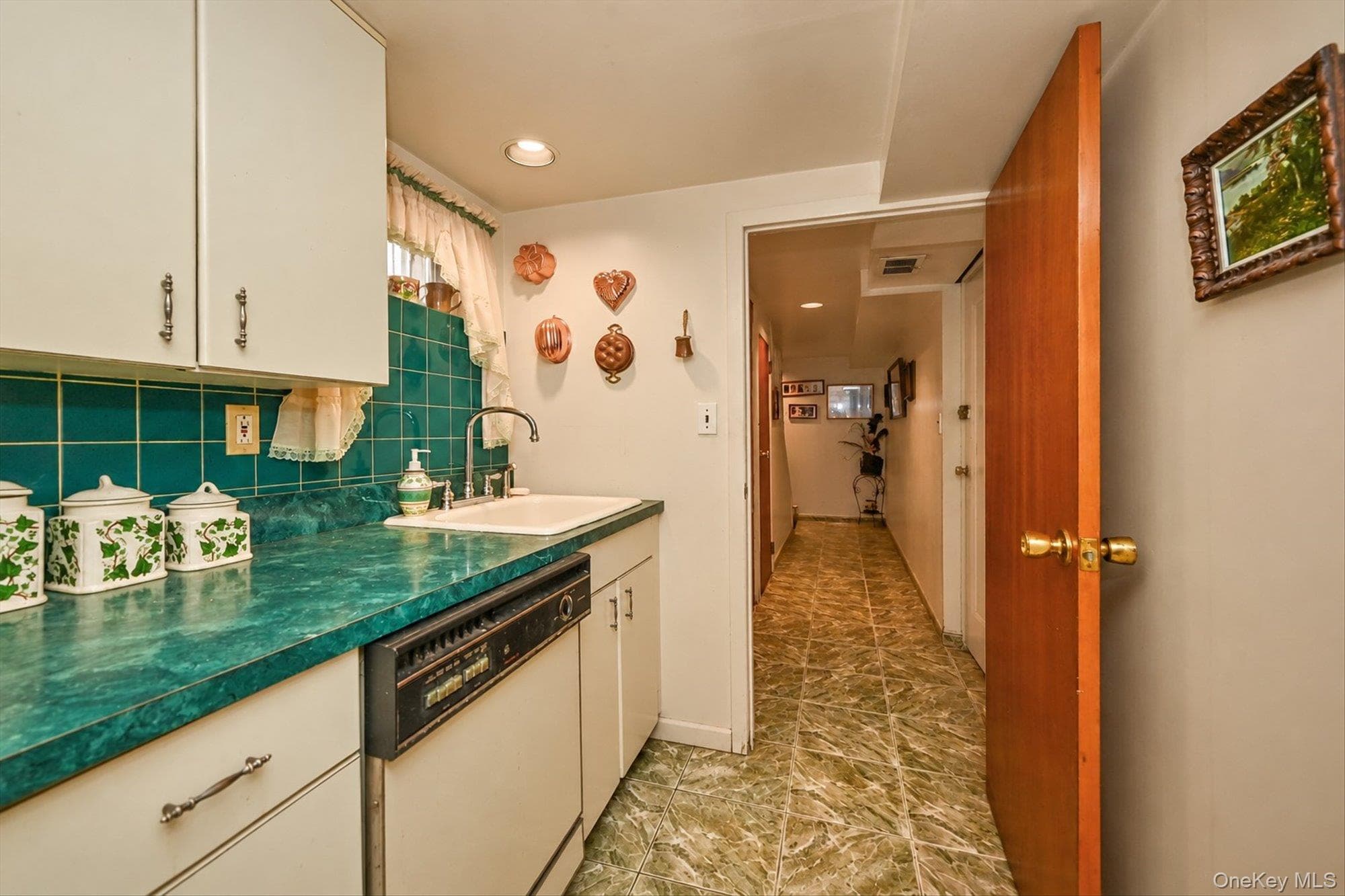 160-29 25th Avenue thumbnail 14