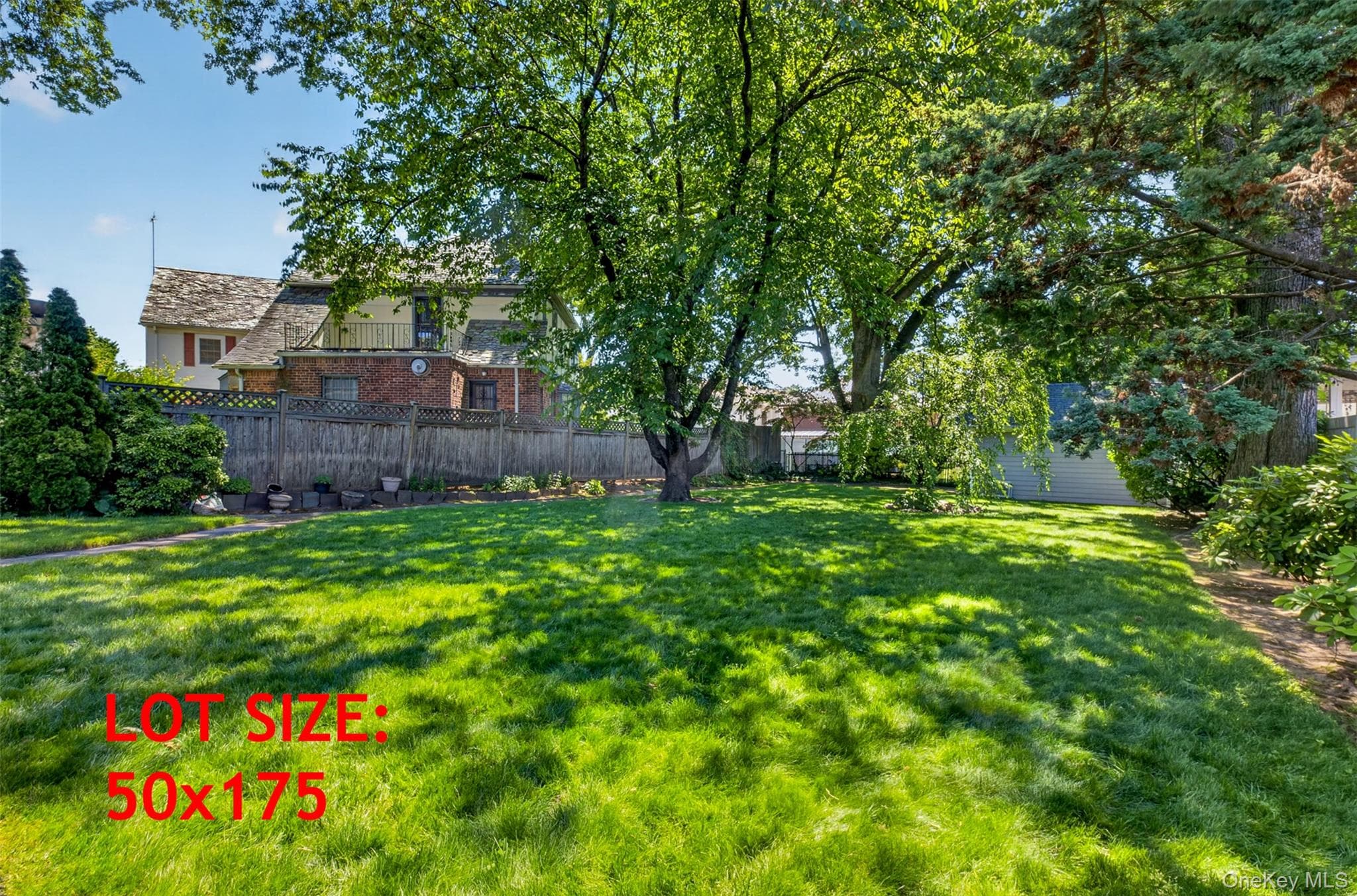 146-24 Bayside Avenue thumbnail 4