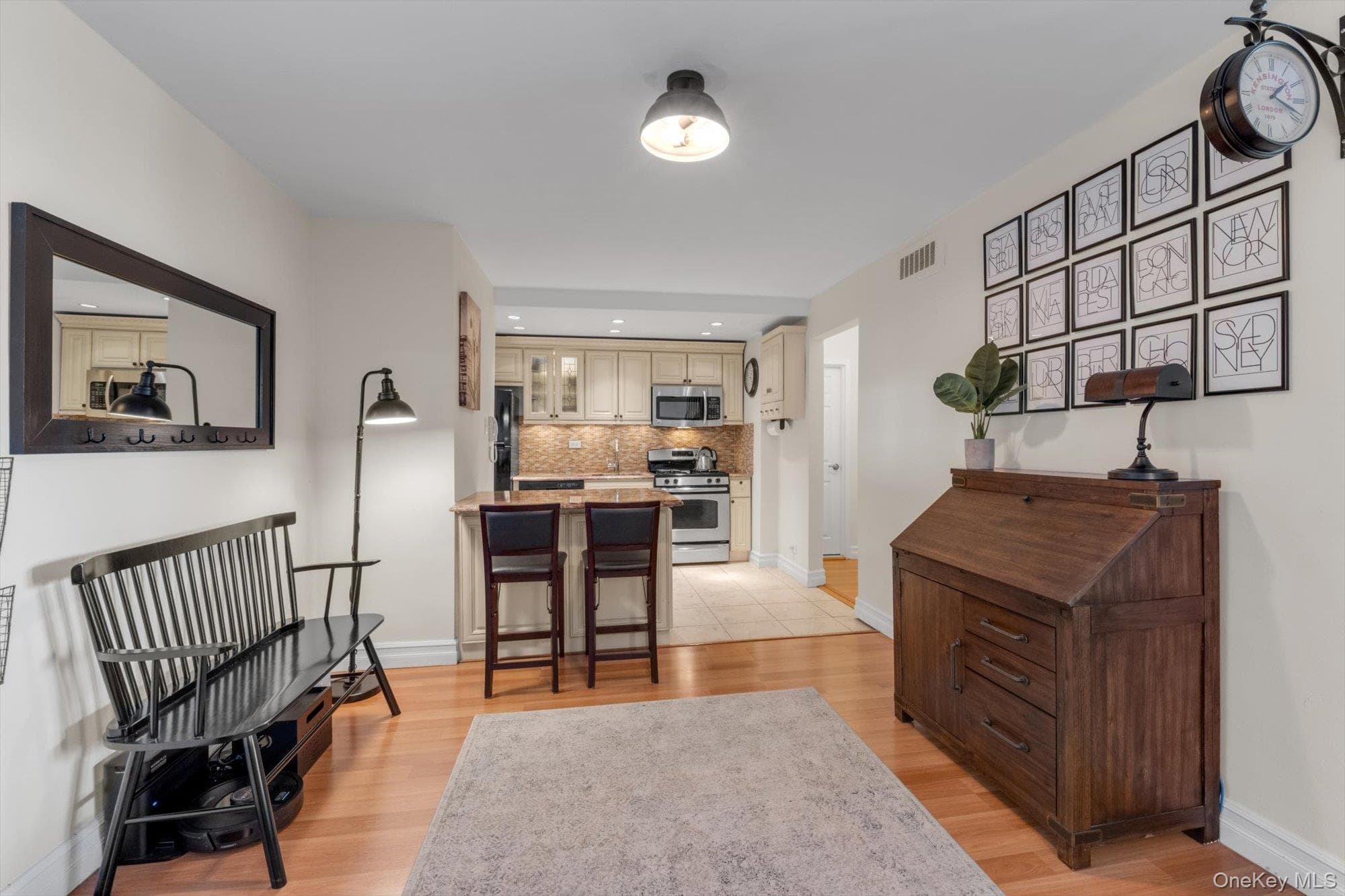 125-10 Queens Boulevard Unit: 2106 thumbnail 4