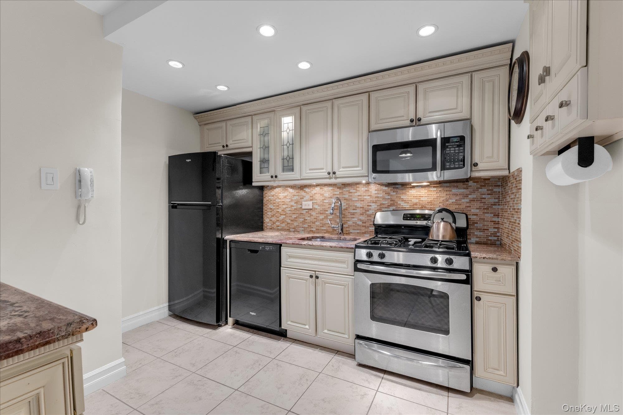 125-10 Queens Boulevard Unit: 2106 thumbnail 7