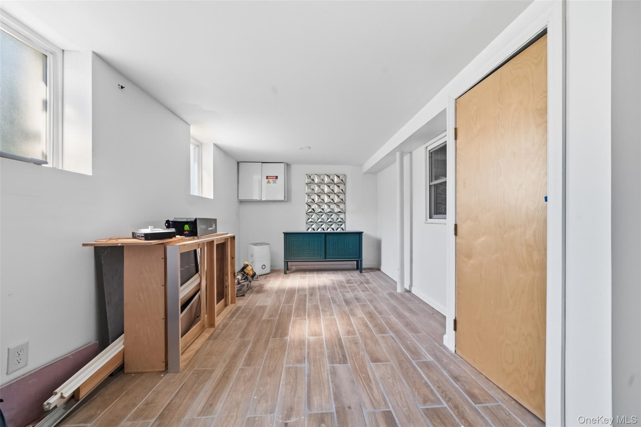 1090 Midland Avenue thumbnail 19