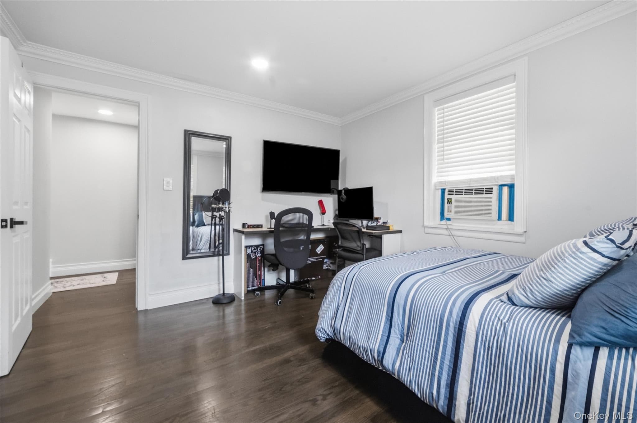 1090 Midland Avenue thumbnail 11