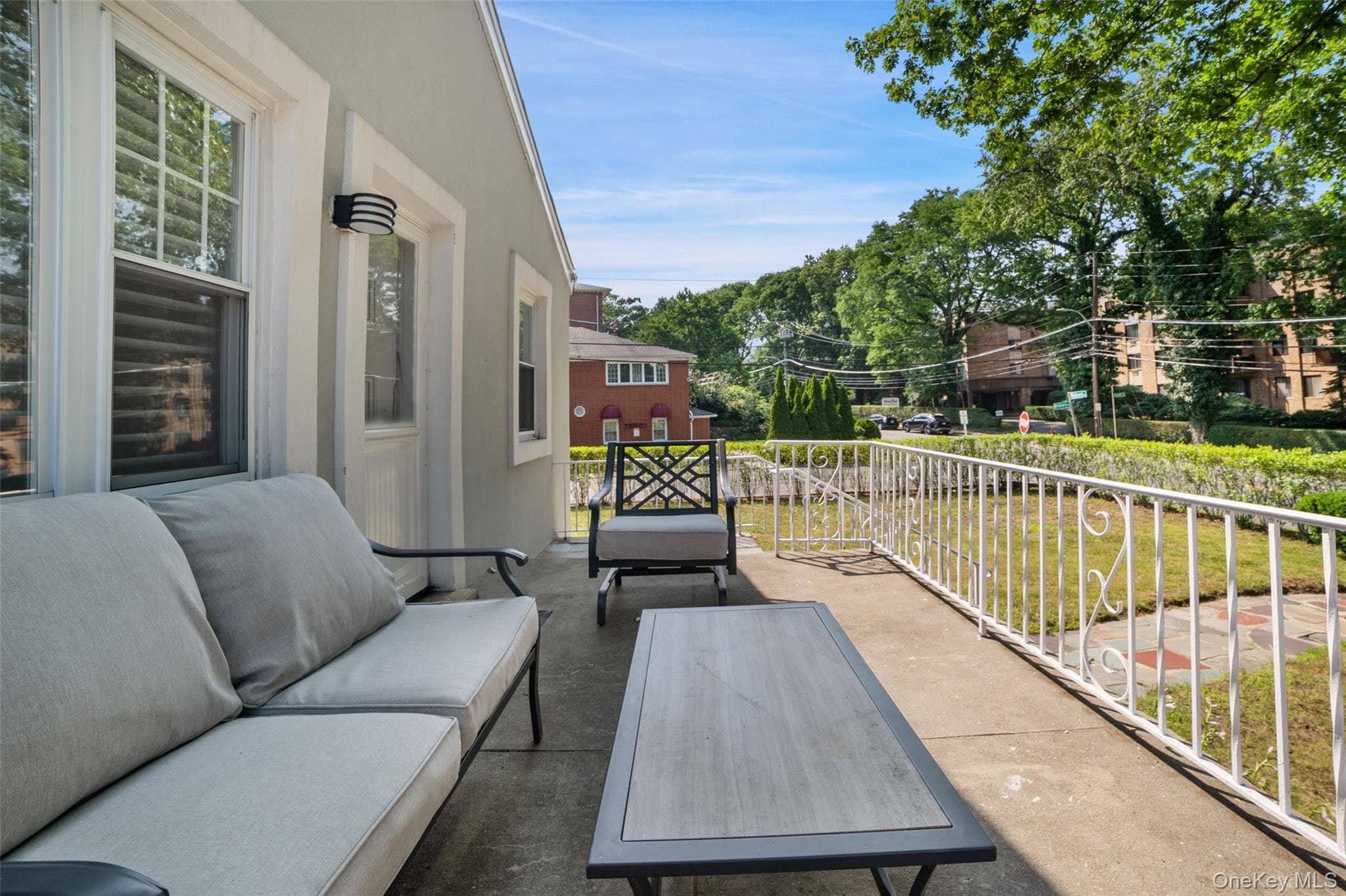 1090 Midland Avenue thumbnail 20