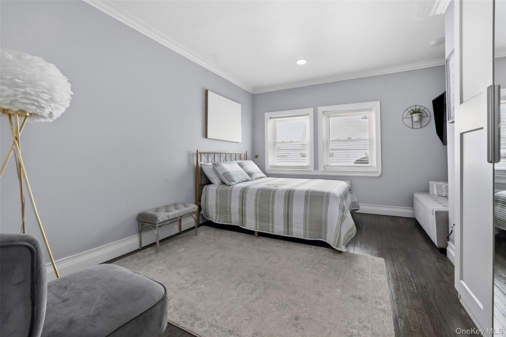 1090 Midland Avenue thumbnail 8