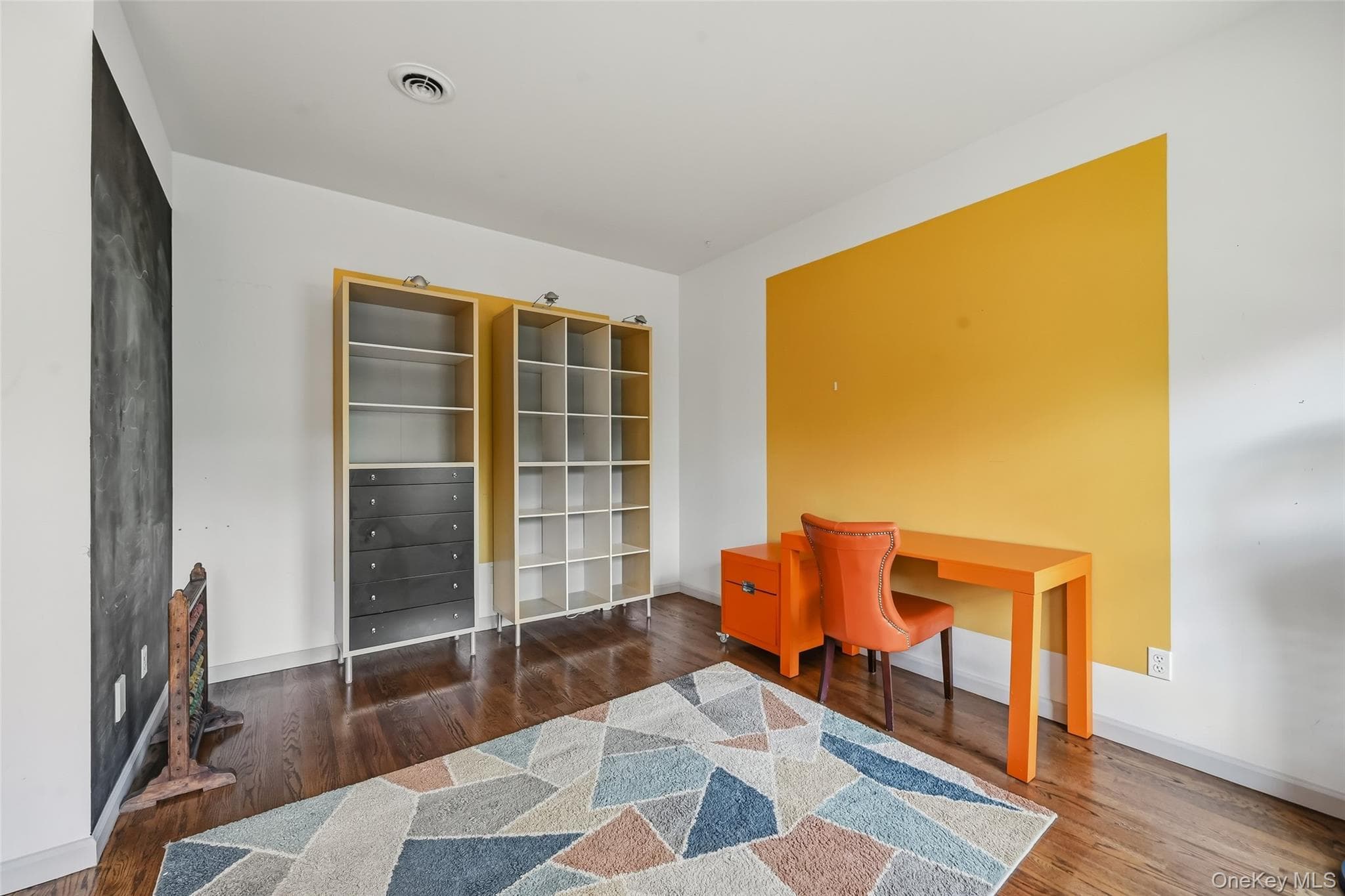 48 Greenwich Avenue thumbnail 11