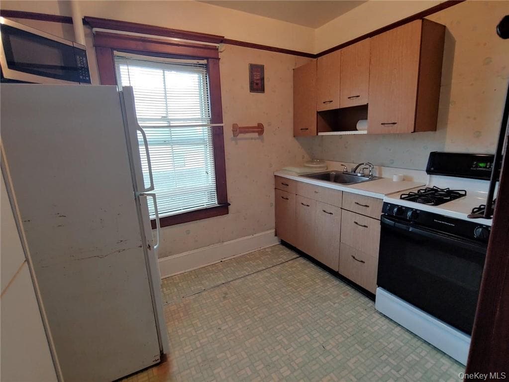 354 E Hill Road thumbnail 26
