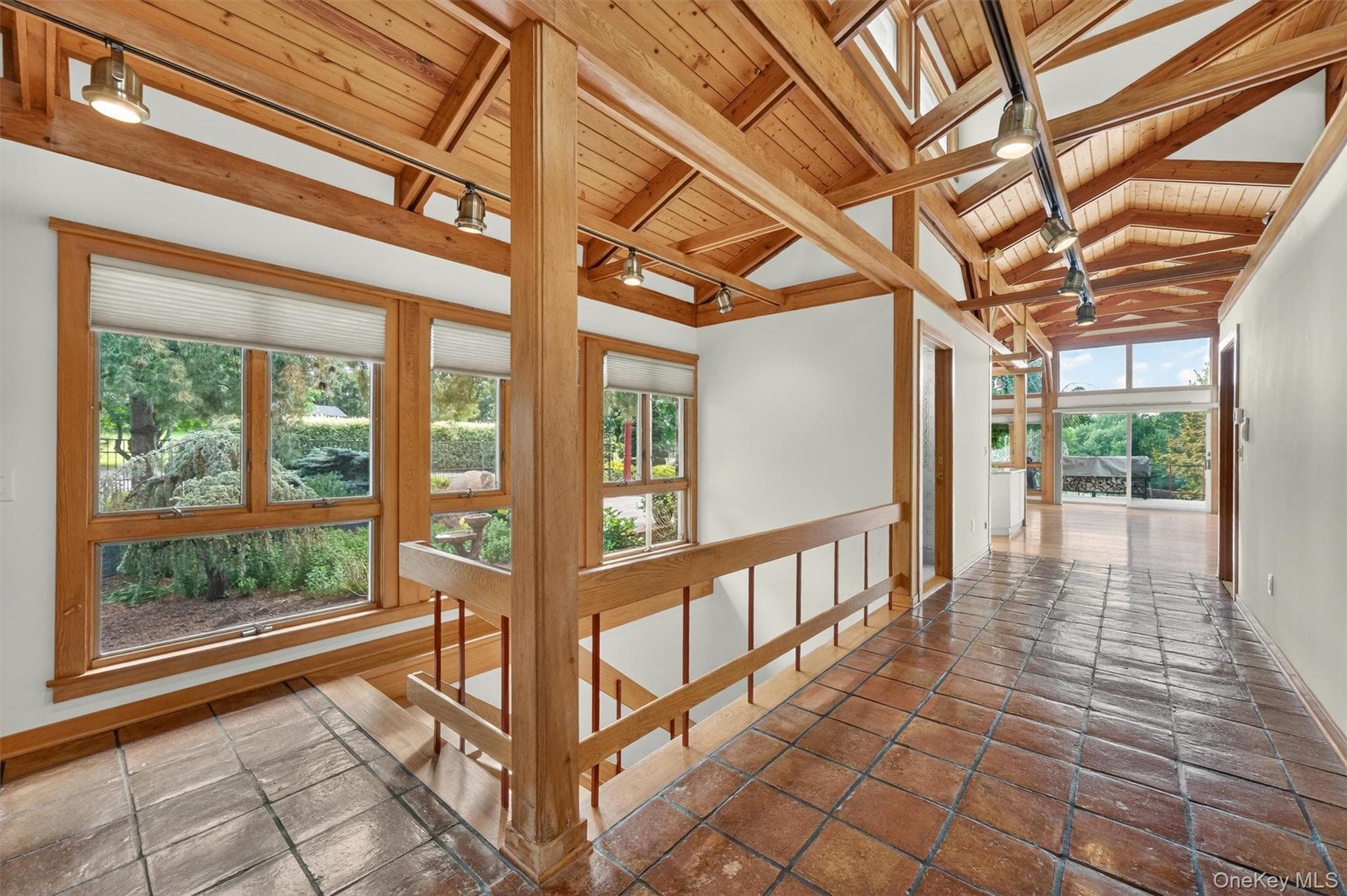 165 Hasbrouck Road thumbnail 17
