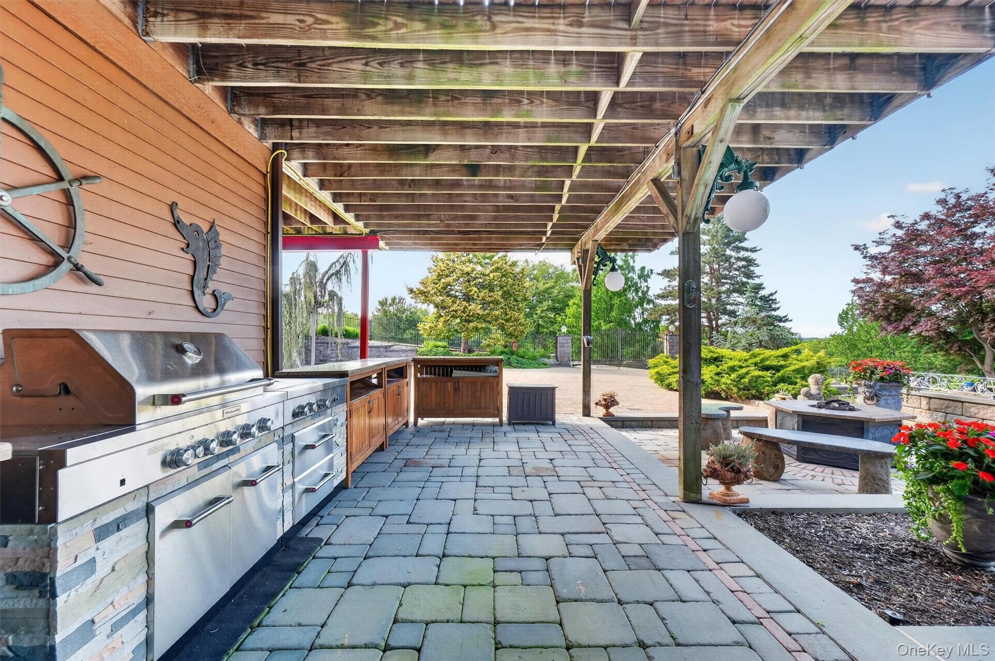 165 Hasbrouck Road thumbnail 10