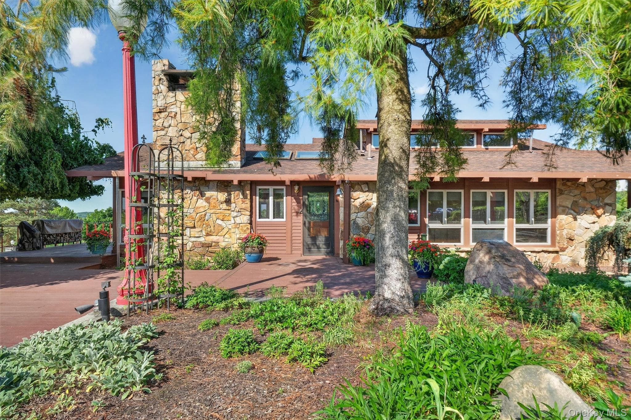 165 Hasbrouck Road thumbnail 8