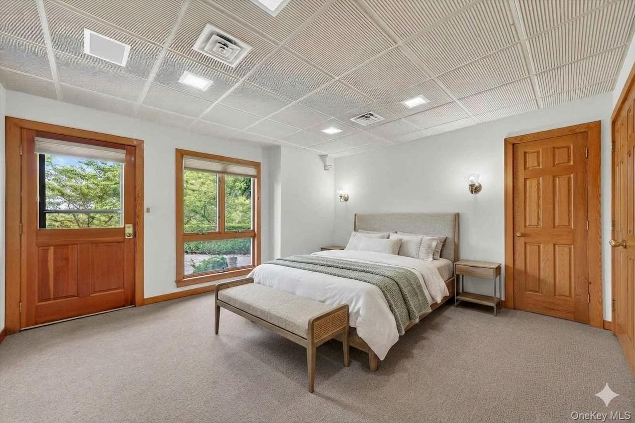 165 Hasbrouck Road thumbnail 28
