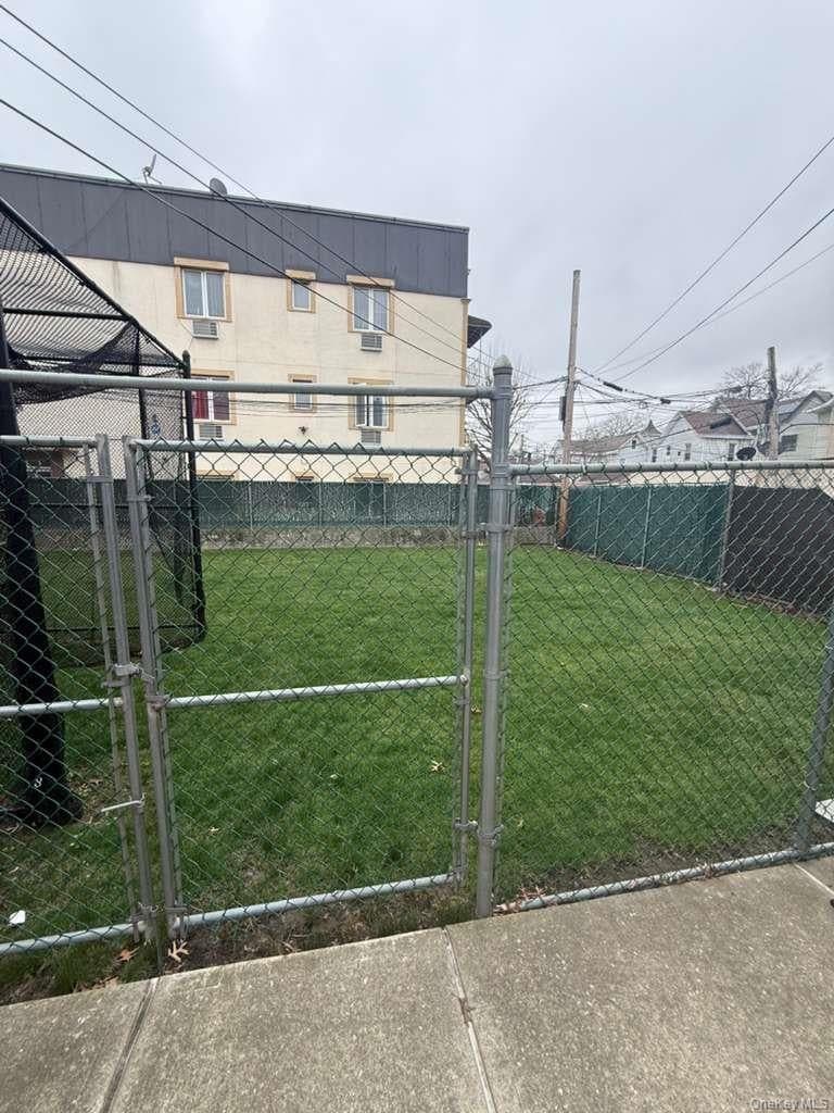 9514 101st Avenue thumbnail 3