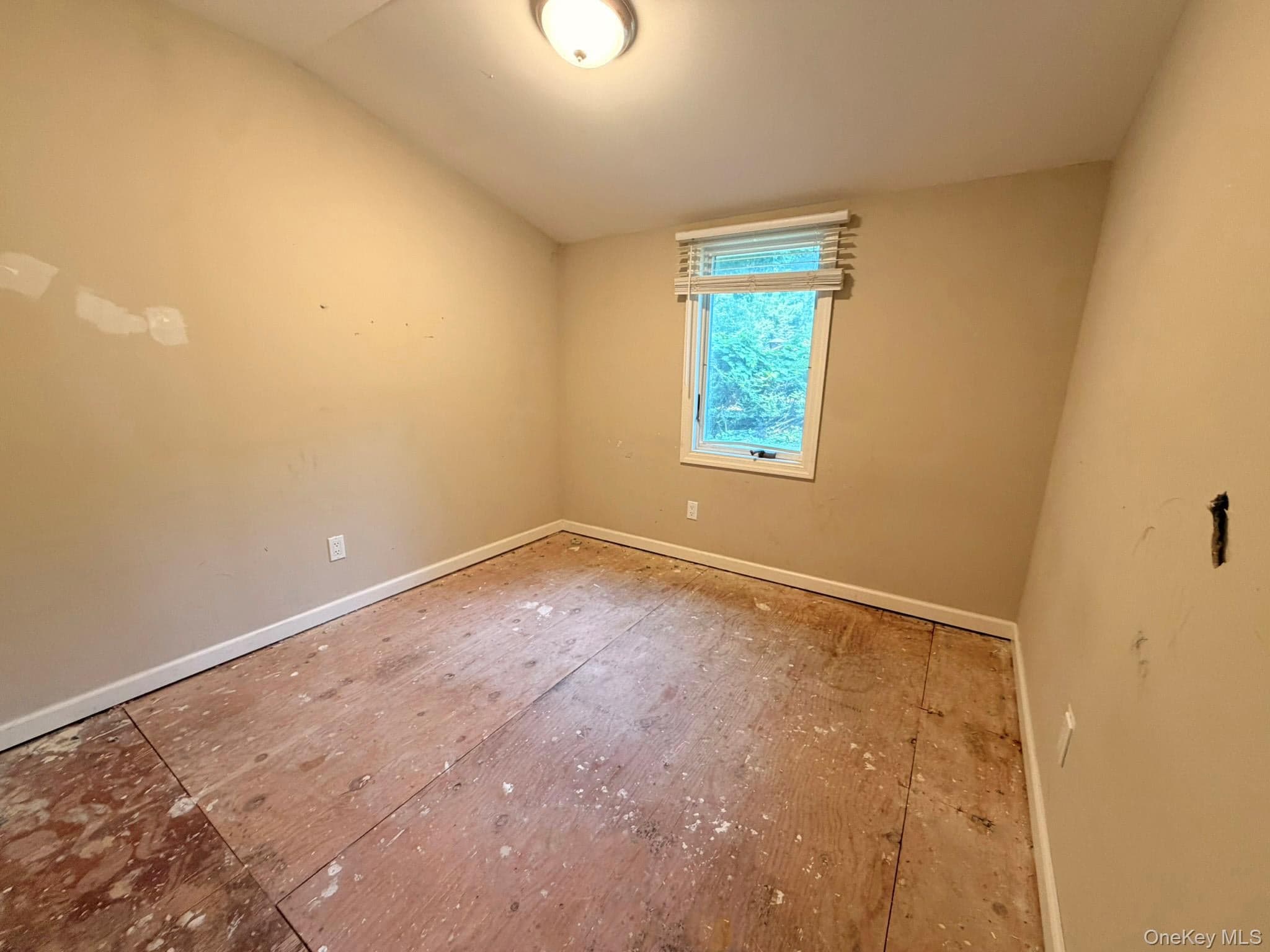 93 Lynbrook Drive thumbnail 11