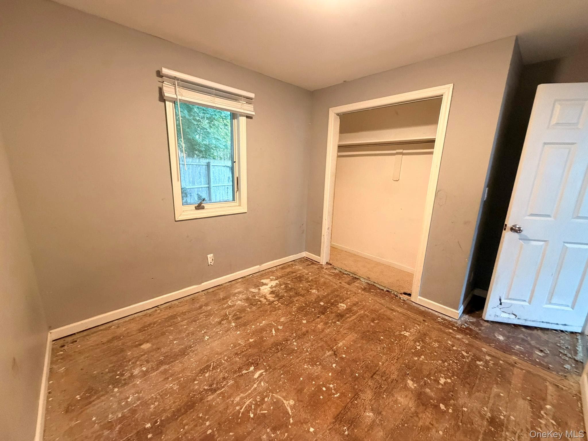 93 Lynbrook Drive thumbnail 14