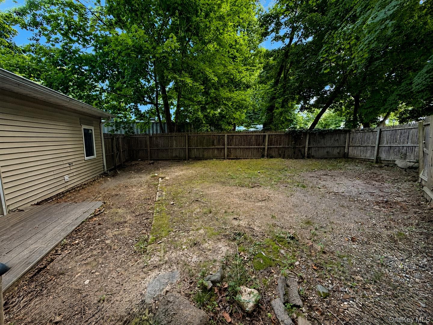 93 Lynbrook Drive thumbnail 18