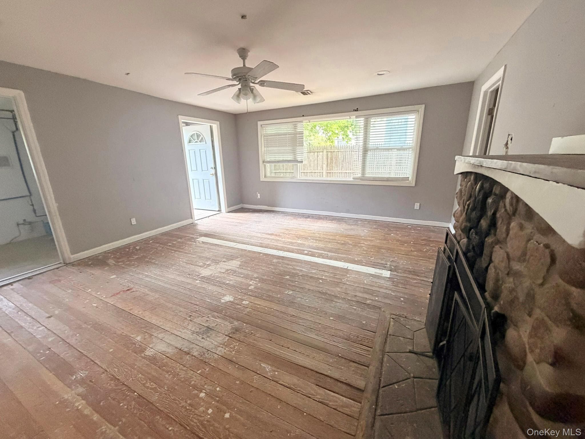 93 Lynbrook Drive thumbnail 5