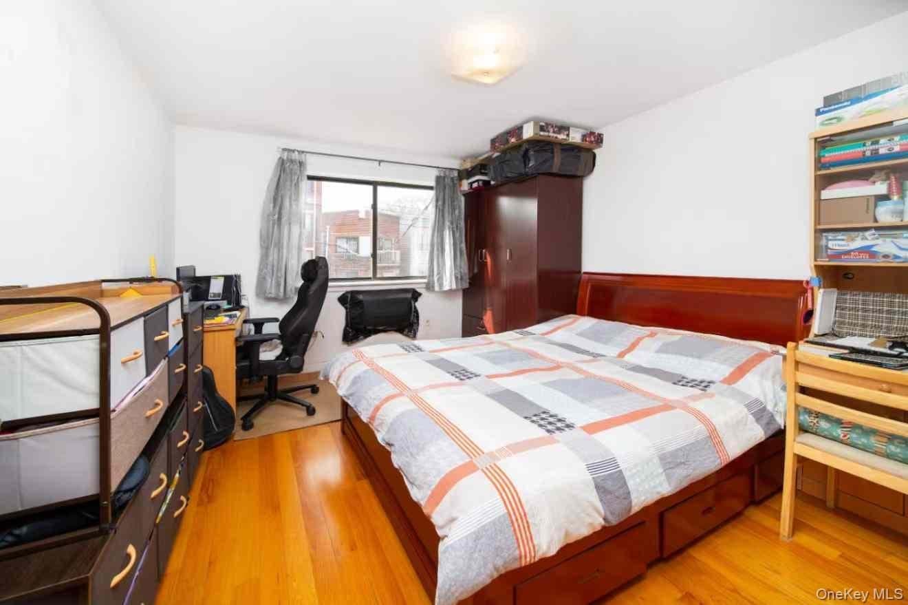 37-33 107th Street Unit: 2A thumbnail 7