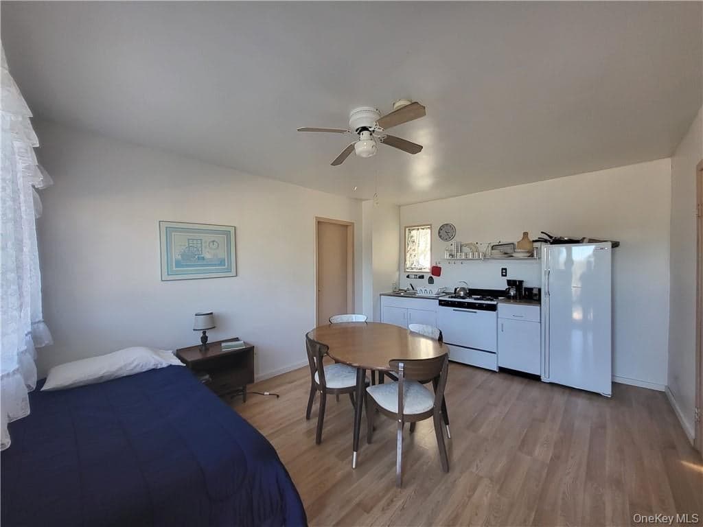 23 Crestwood Road thumbnail 7