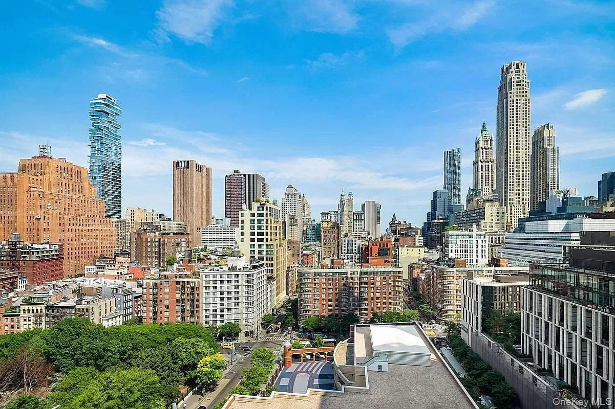200 Chambers Street Unit: 17F thumbnail 2