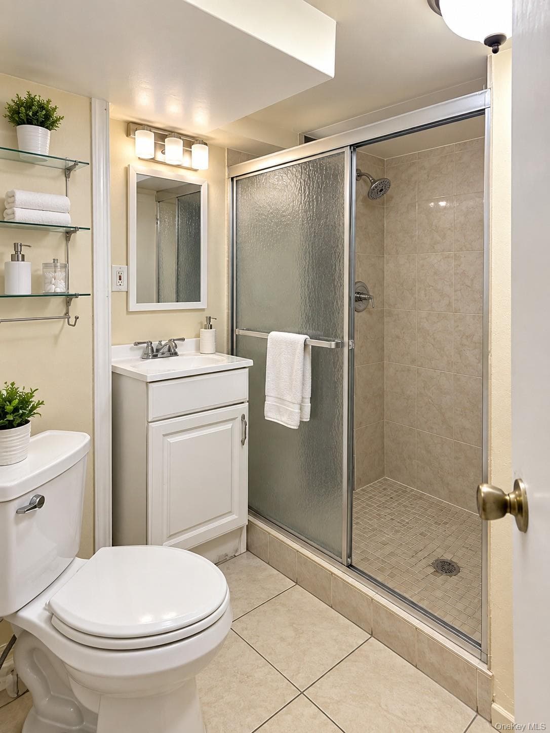 732 E 223rd Street thumbnail 16