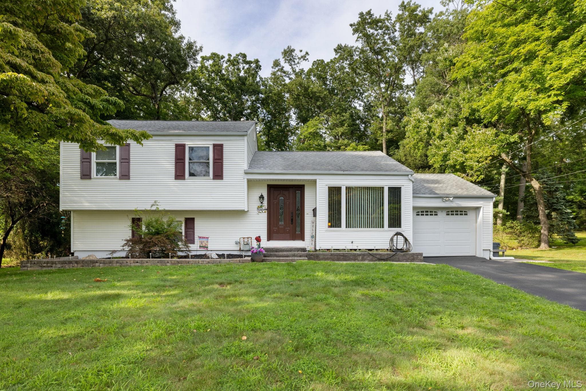 7 Windmill Lane, New City