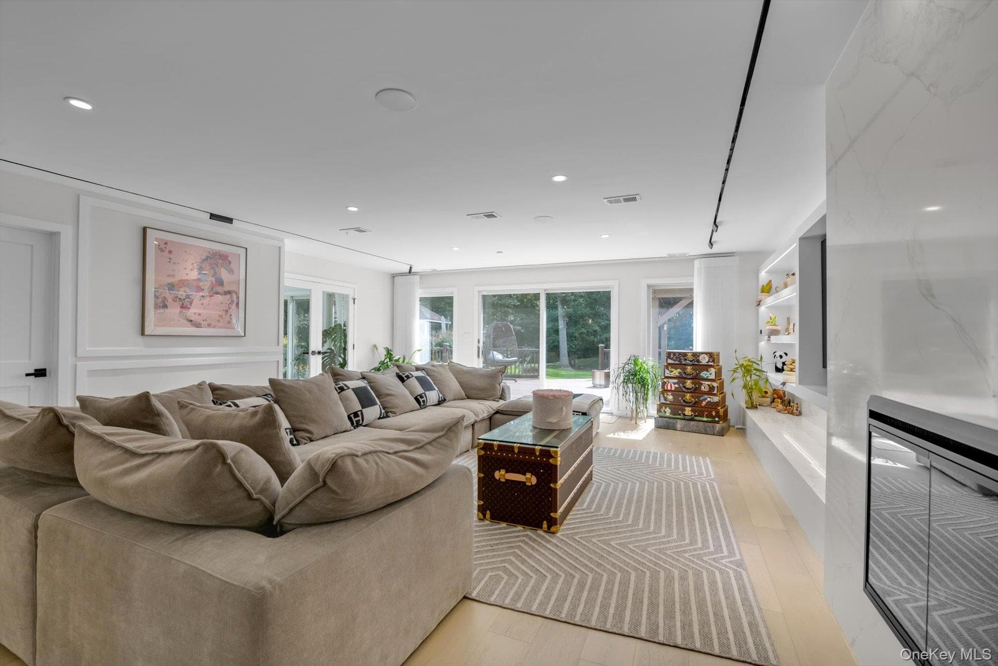 75 Belvedere Drive thumbnail 9