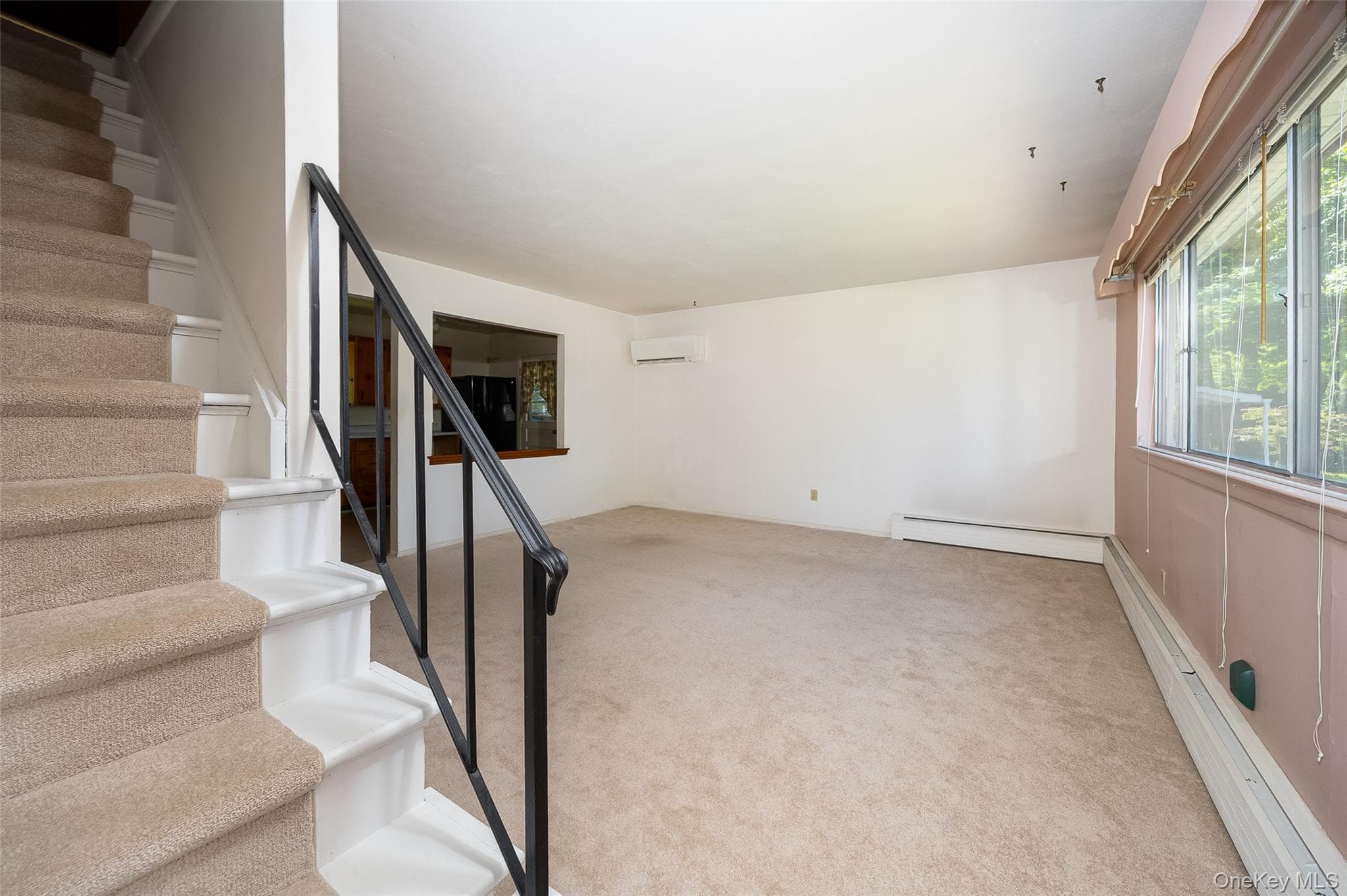 22 Howland Avenue thumbnail 9