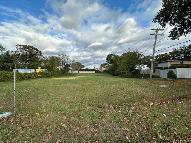 350 Commack Road thumbnail 2