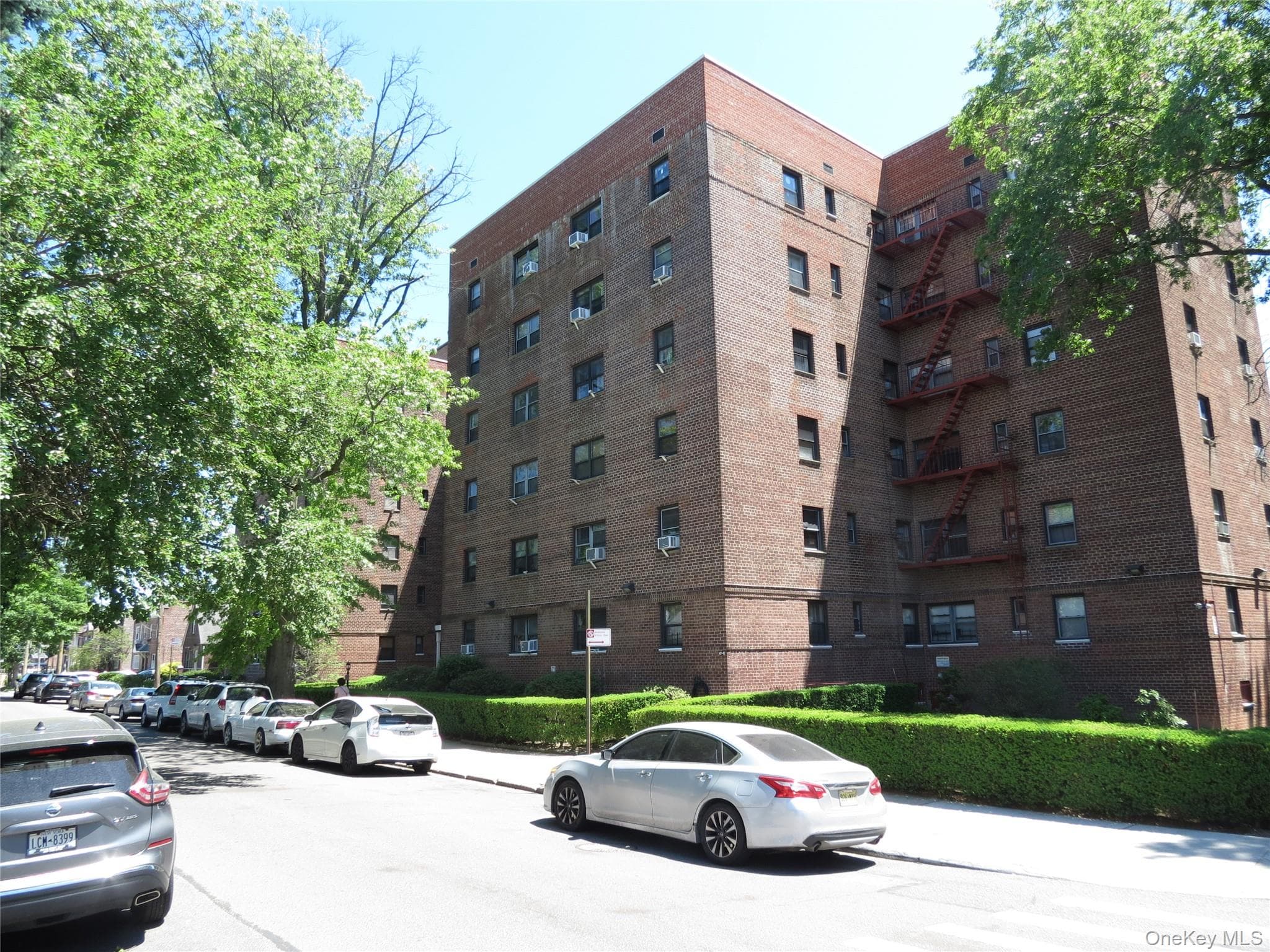 147-14 84th Road Unit: 2A, Briarwood