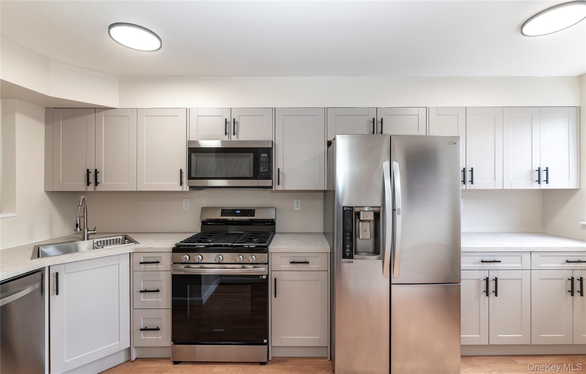 126 N Route 303 Unit: 2 thumbnail 6