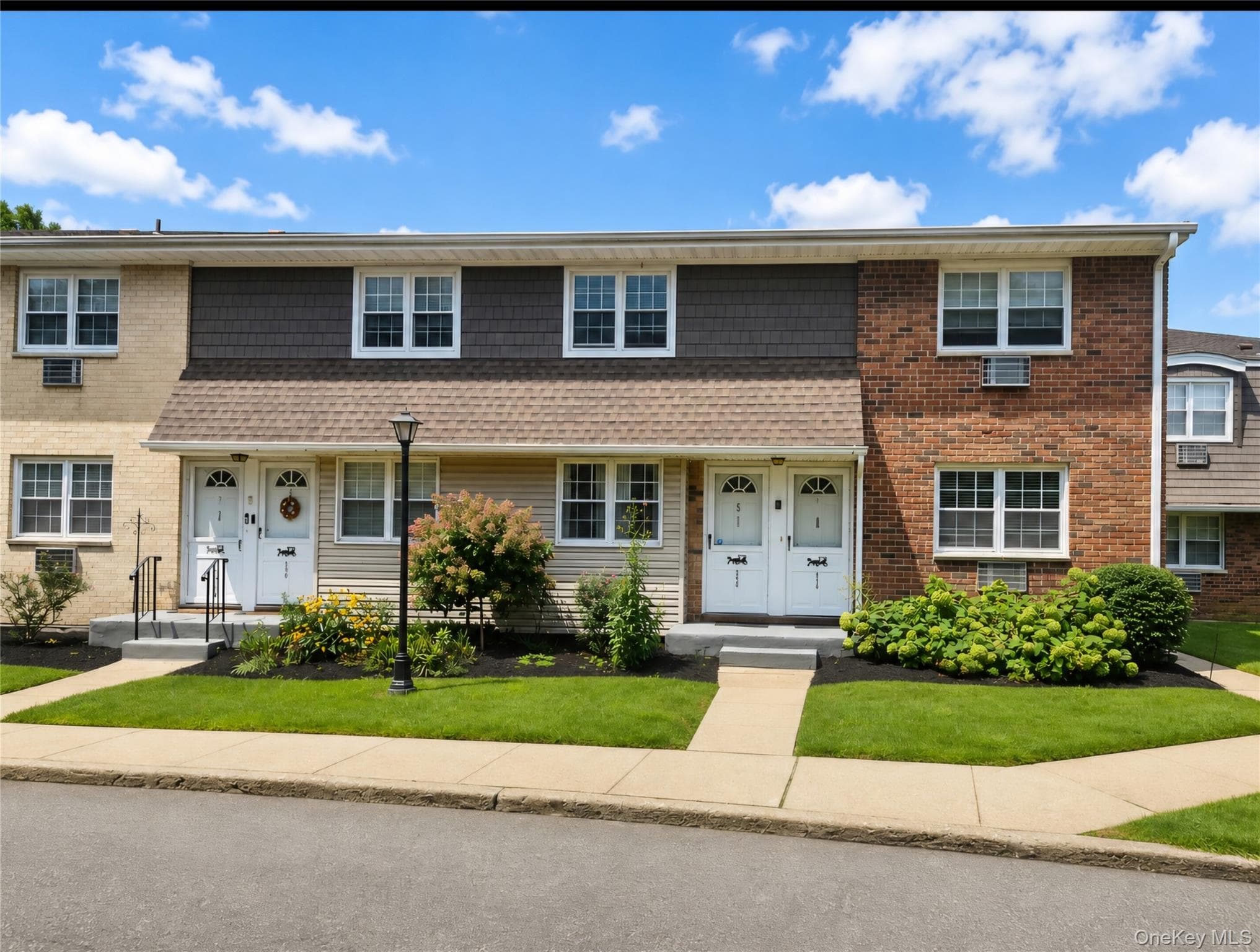 5218 Wilshire Lane Unit: 5218, Oakdale