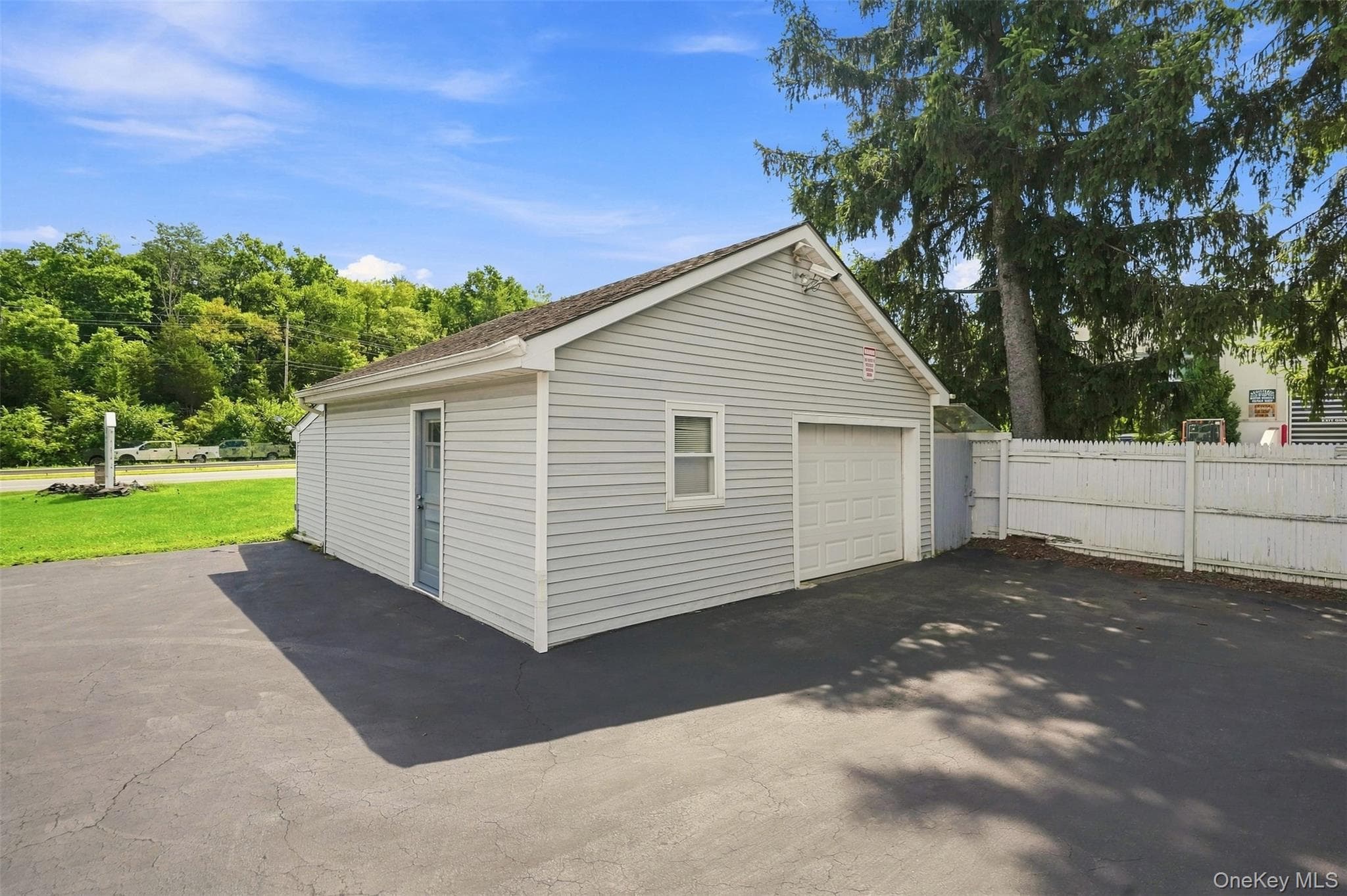 638 Sergeant Palmateer Way thumbnail 5